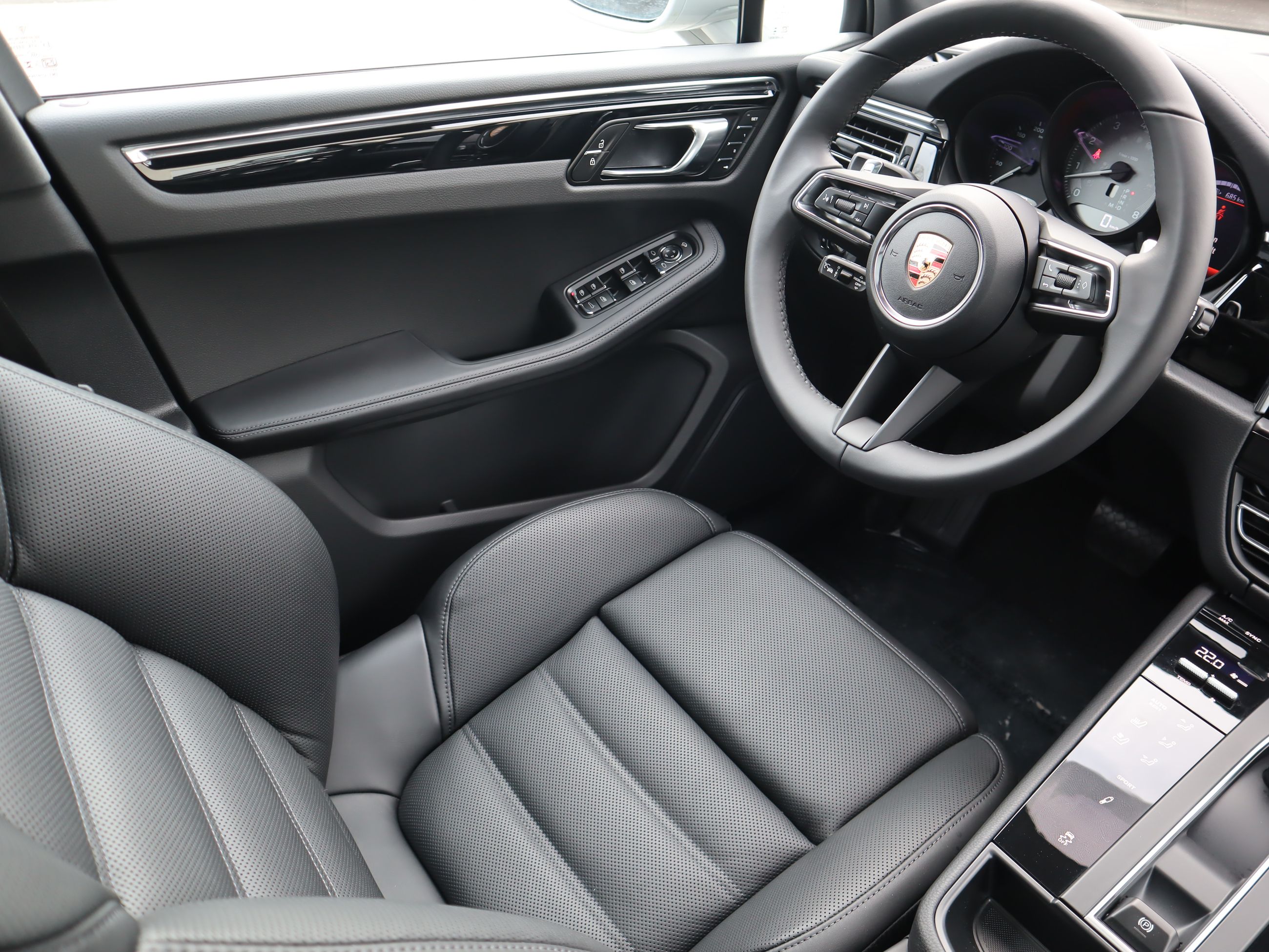 2026 Porsche Macan in Vancouver, British Columbia