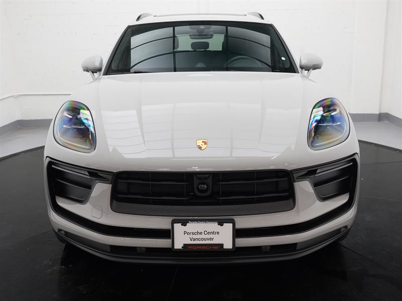 2026 Porsche Macan in Vancouver, British Columbia