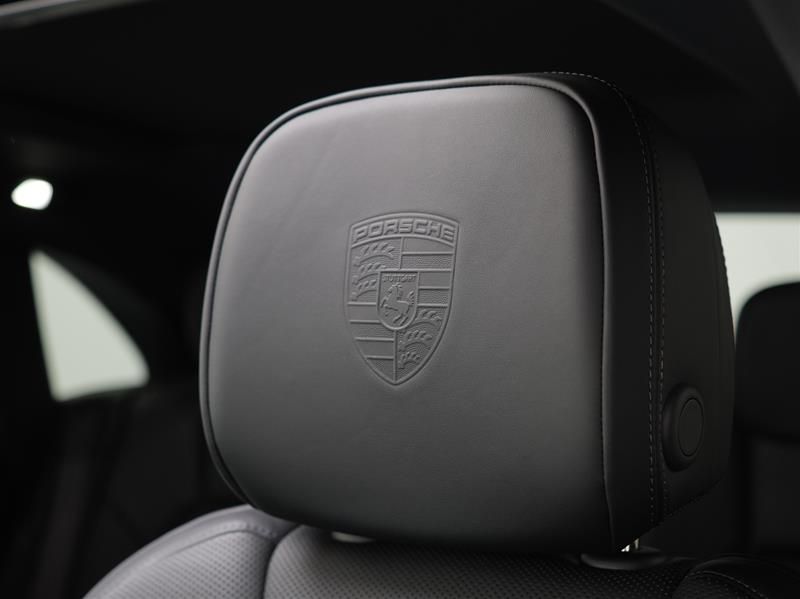 2026 Porsche Macan in Vancouver, British Columbia