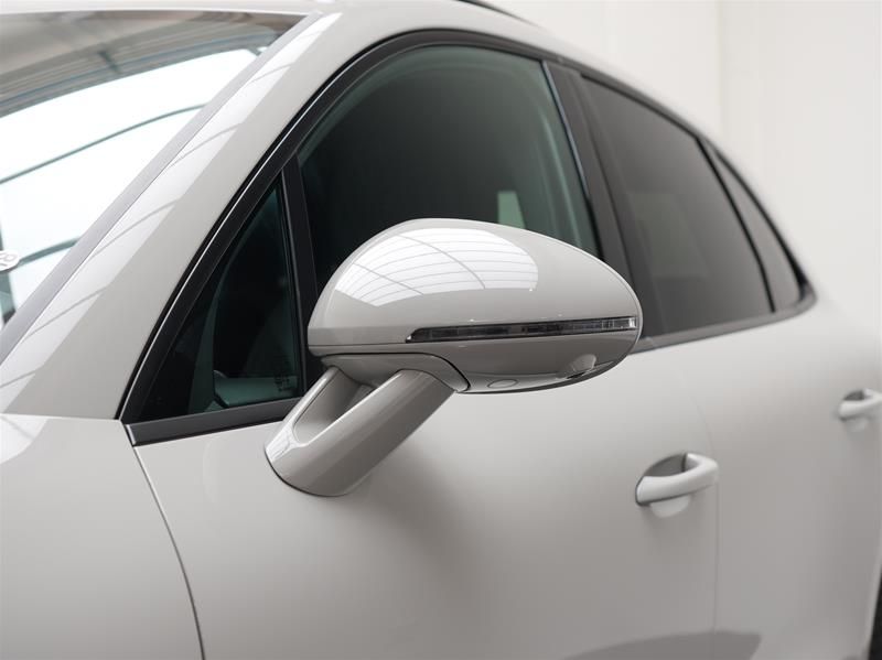 2026 Porsche Macan in Vancouver, British Columbia