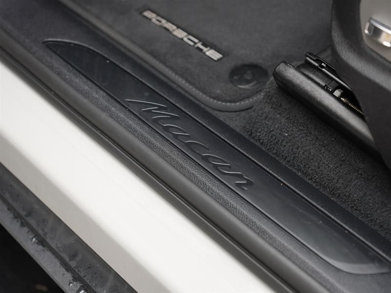 2026 Porsche Macan in Vancouver, British Columbia