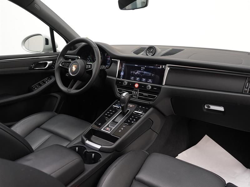 2026 Porsche Macan in Vancouver, British Columbia