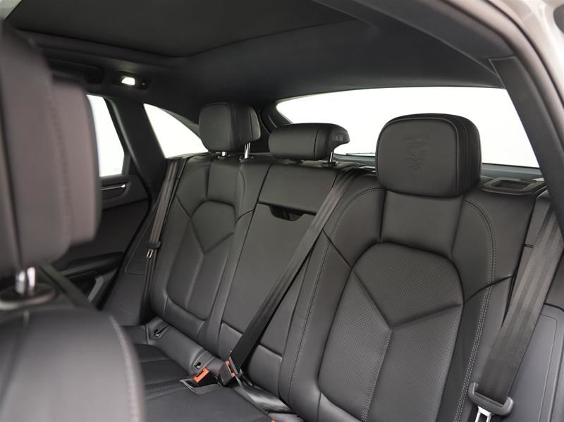 2026 Porsche Macan in Vancouver, British Columbia