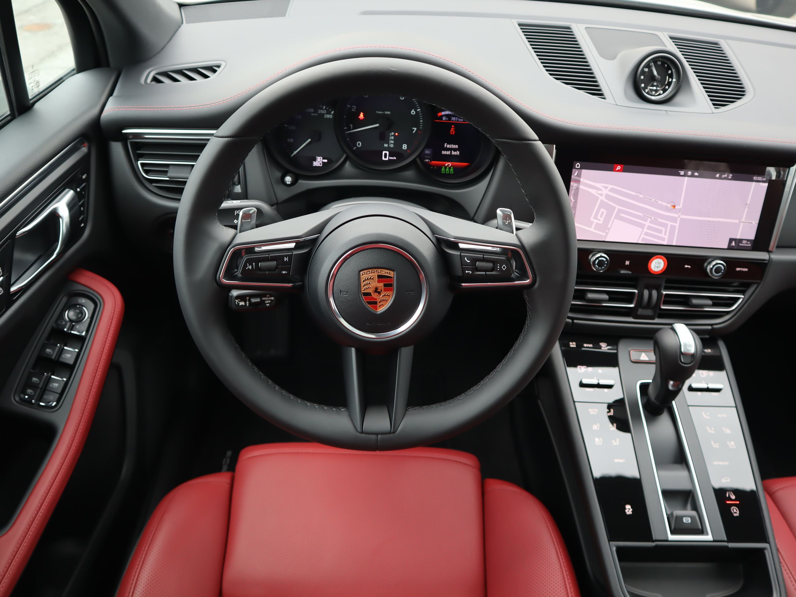 2026 Porsche Macan in Vancouver, British Columbia