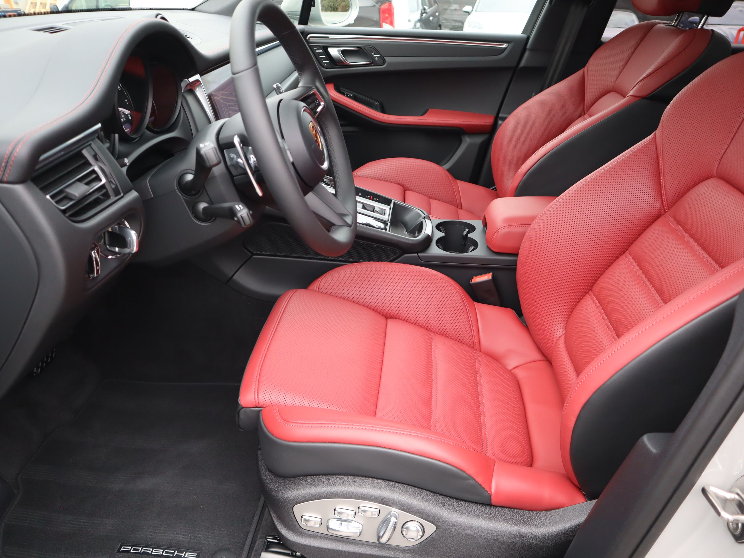 2026 Porsche Macan in Vancouver, British Columbia