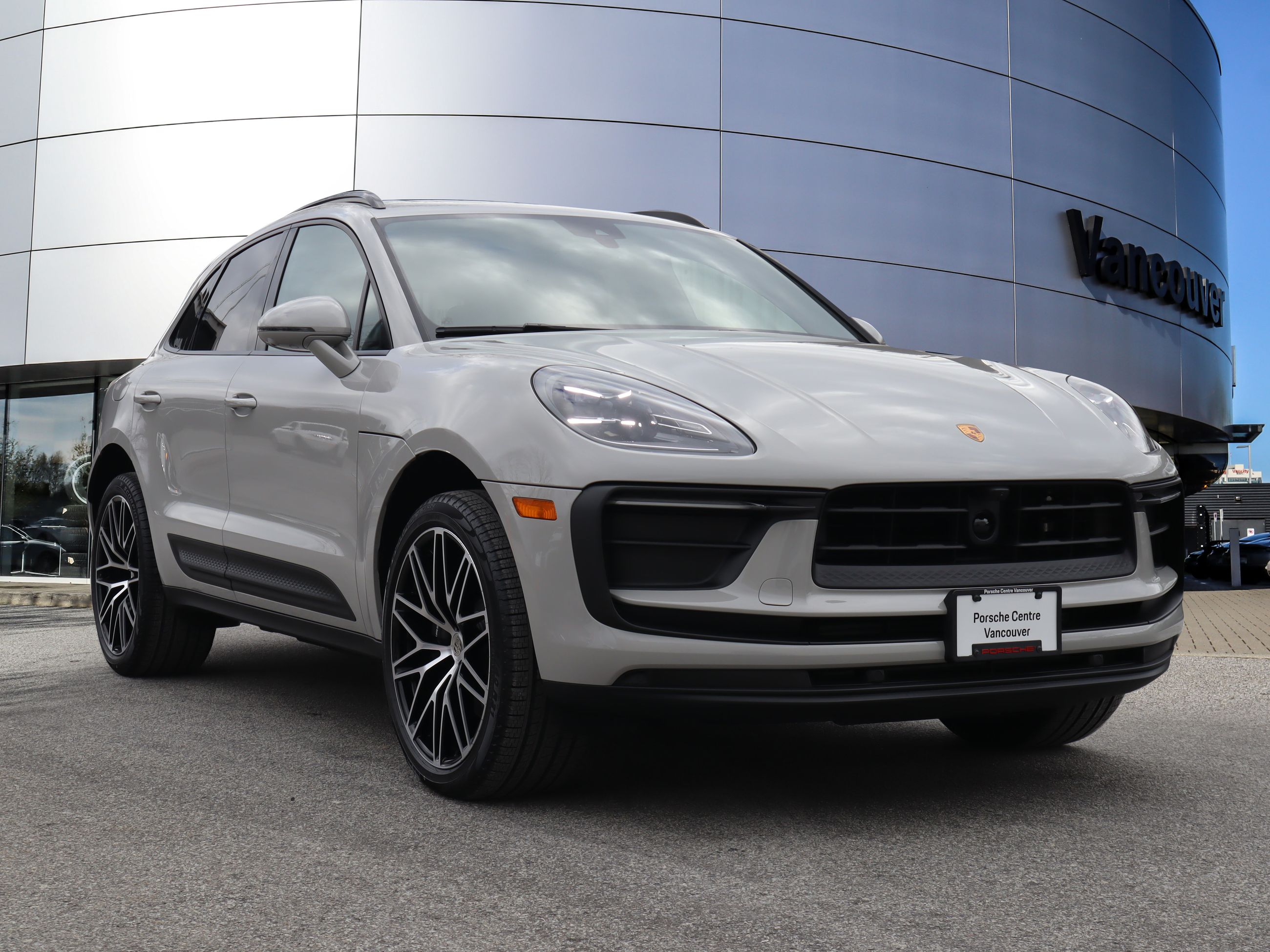 2026 Porsche Macan in Vancouver, British Columbia