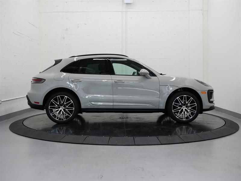 2026 Porsche Macan in Vancouver, British Columbia