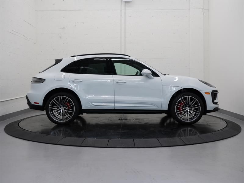 2026 Porsche Macan in Vancouver, British Columbia