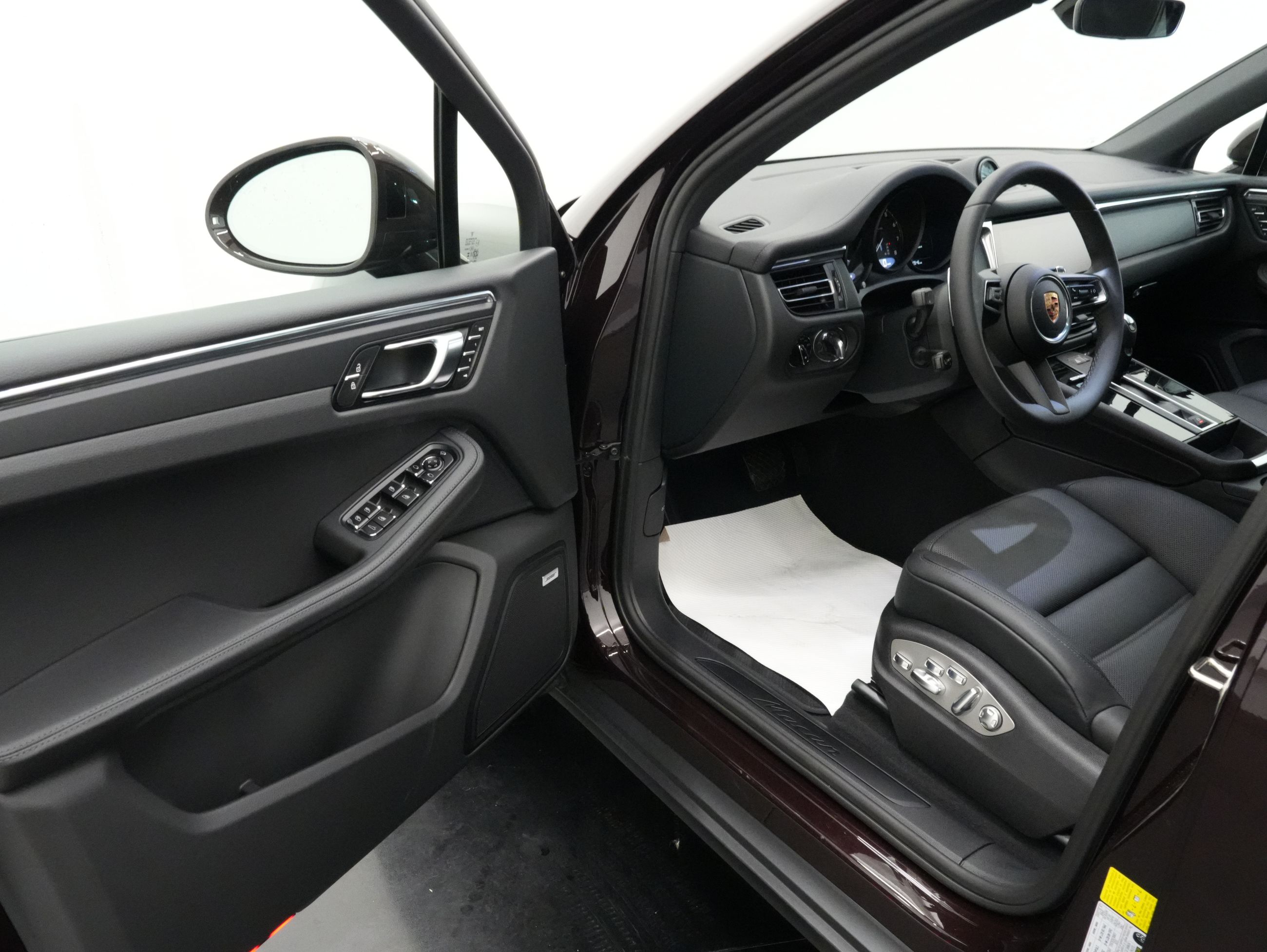 2026 Porsche Macan in Vancouver, British Columbia