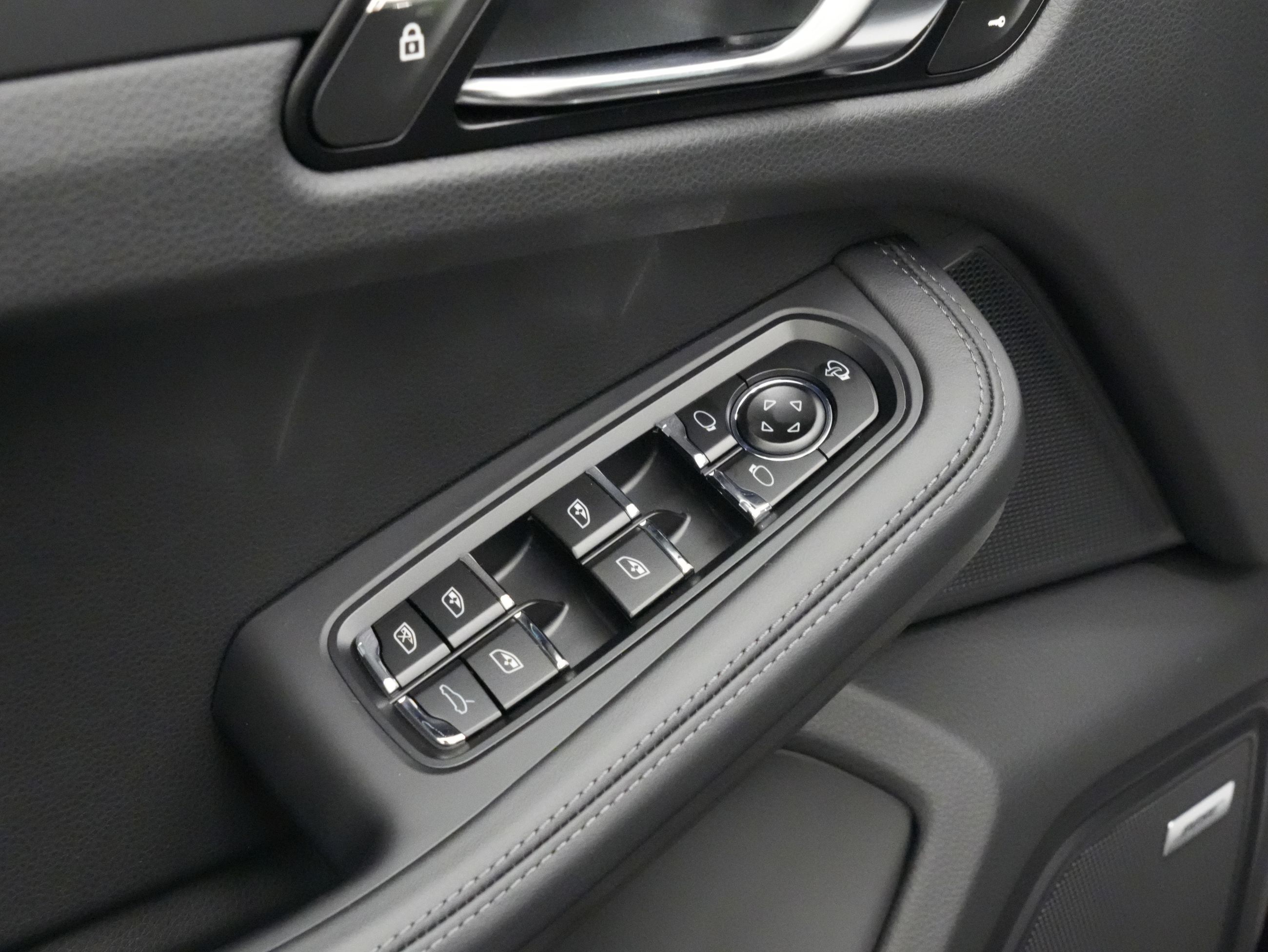 2026 Porsche Macan in Vancouver, British Columbia
