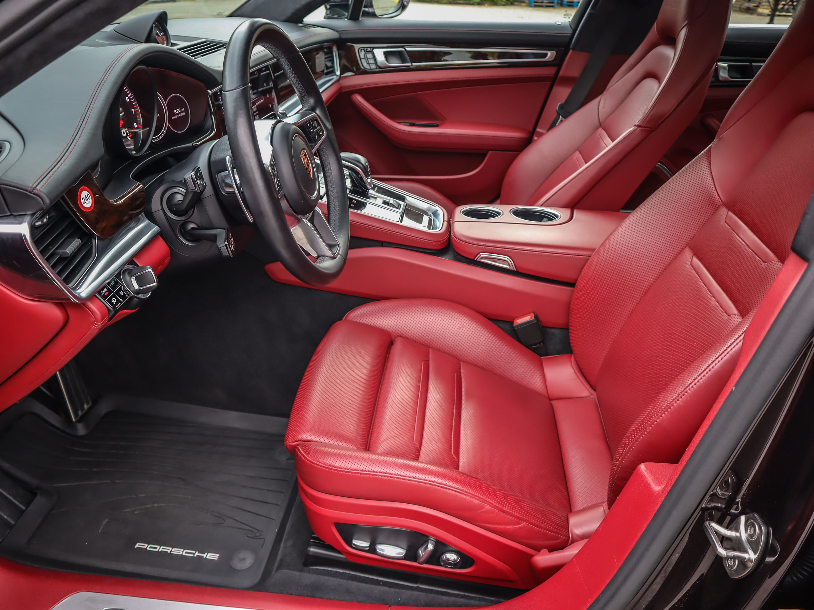 2017 Porsche Panamera in Vancouver, British Columbia