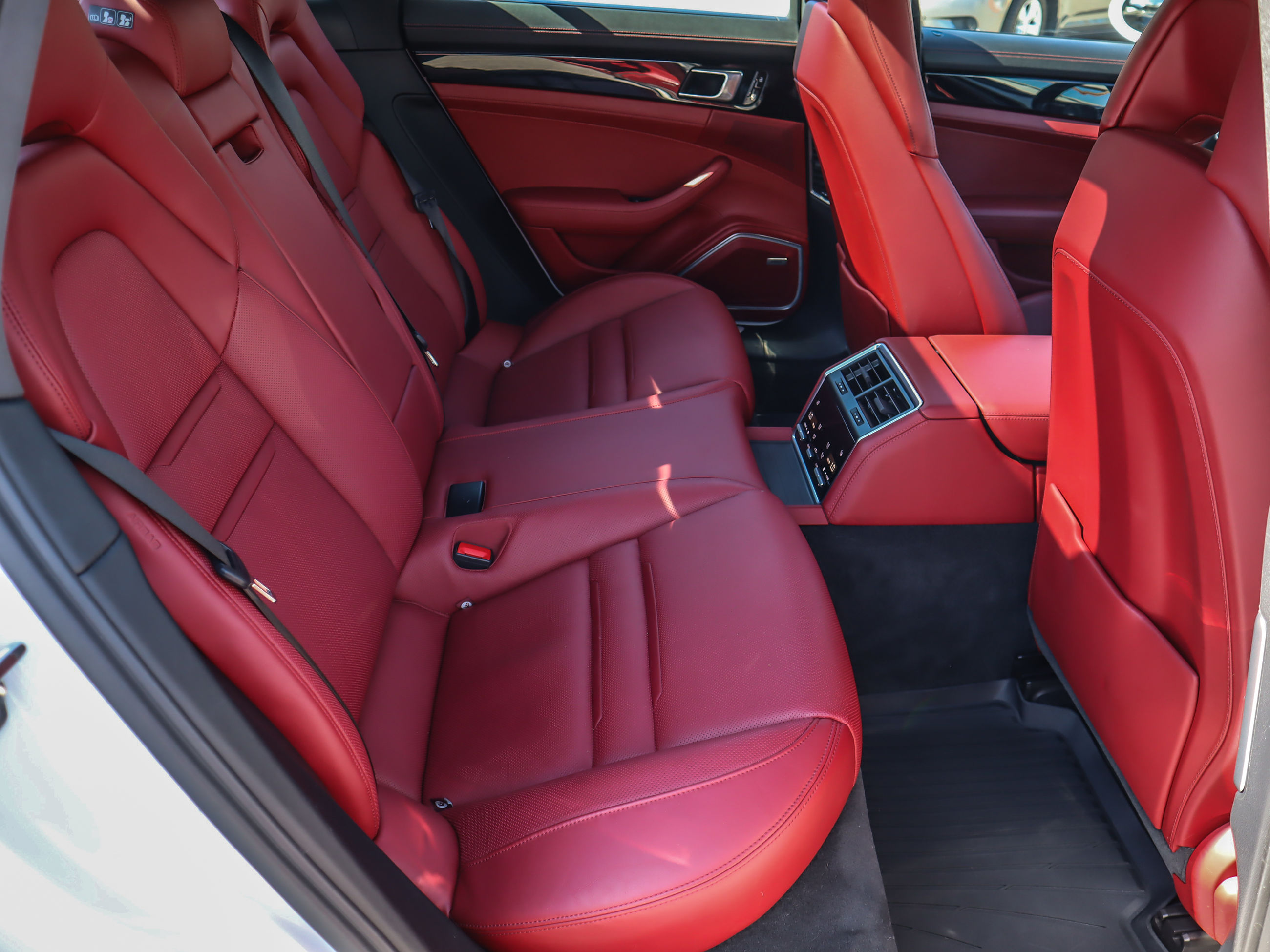 2020 Porsche Panamera in Vancouver, British Columbia