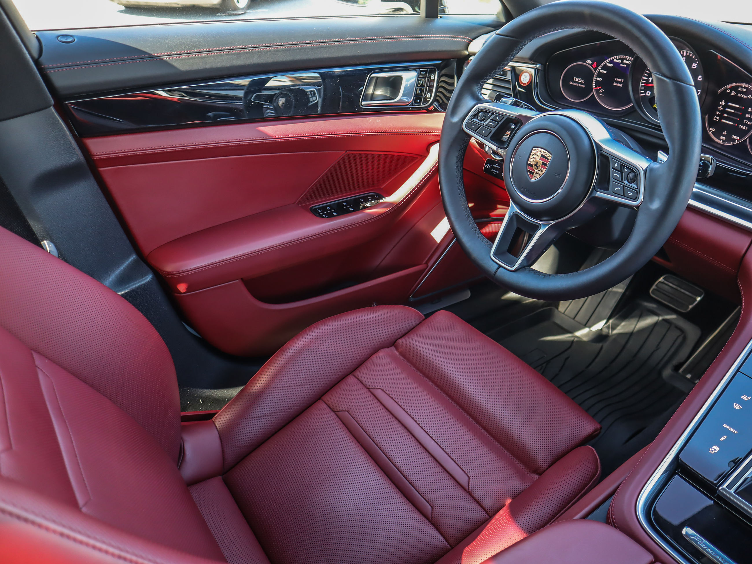 2020 Porsche Panamera in Vancouver, British Columbia