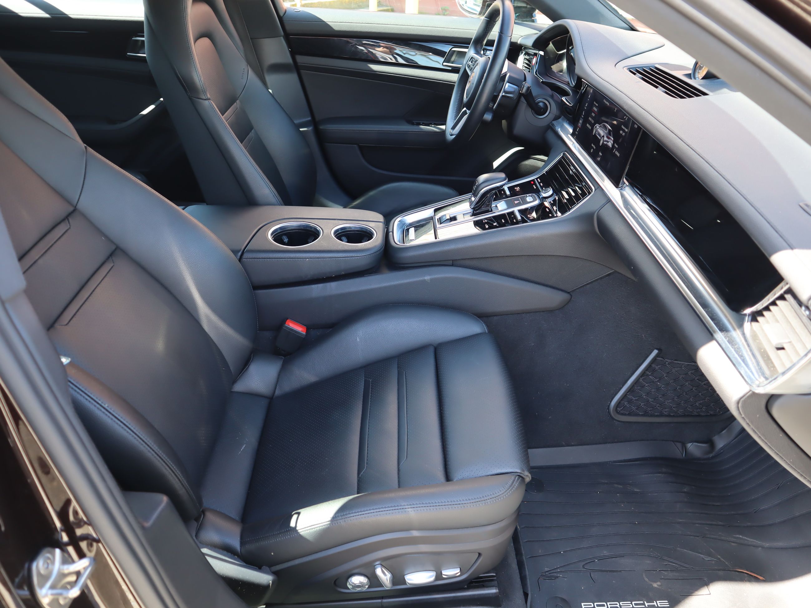 2020 Porsche Panamera in Vancouver, British Columbia