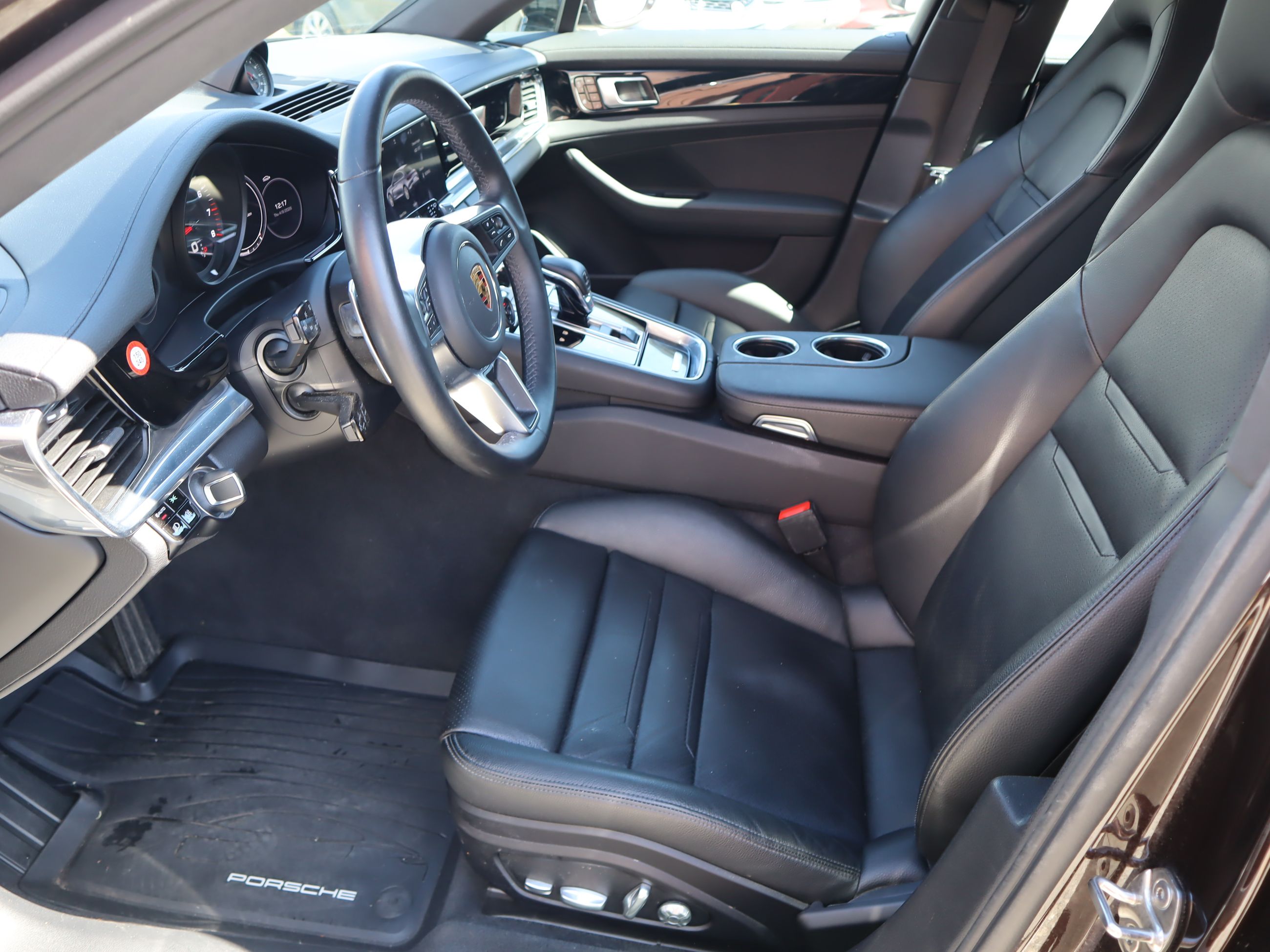 2020 Porsche Panamera in Vancouver, British Columbia