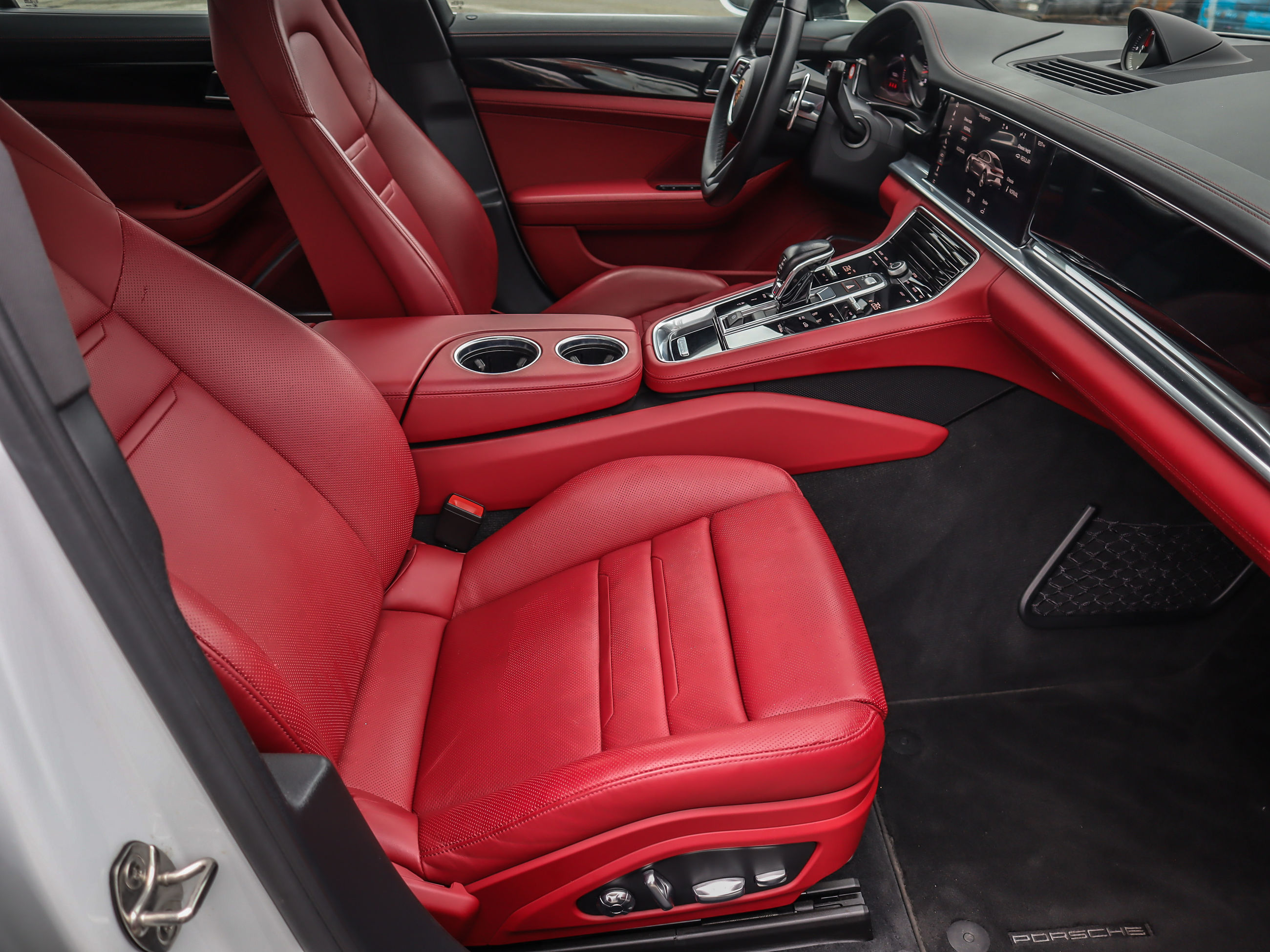 2021 Porsche Panamera in Vancouver, British Columbia