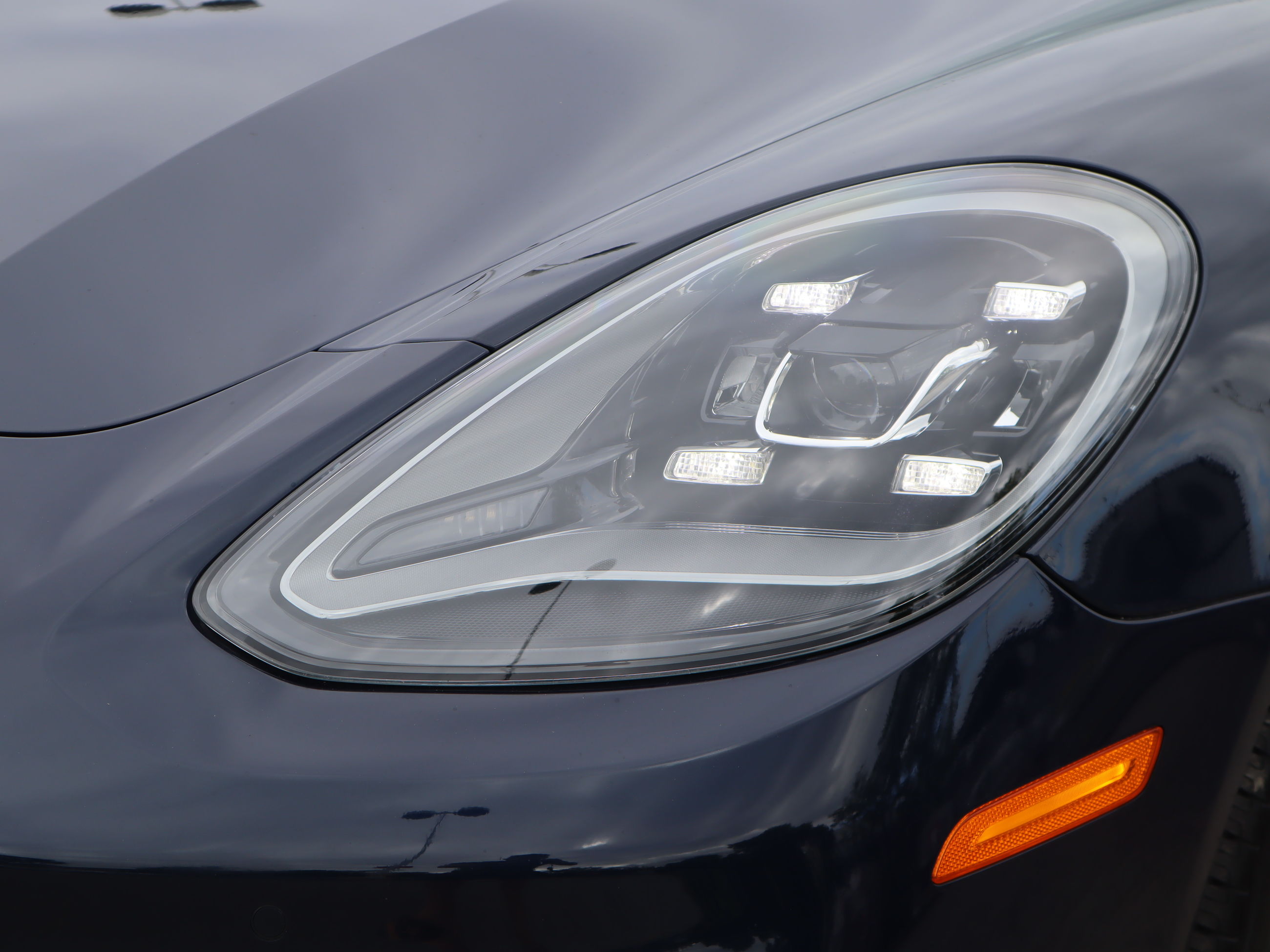 Porsche Panamera  2022 à Vancouver, Colombie-Britannique