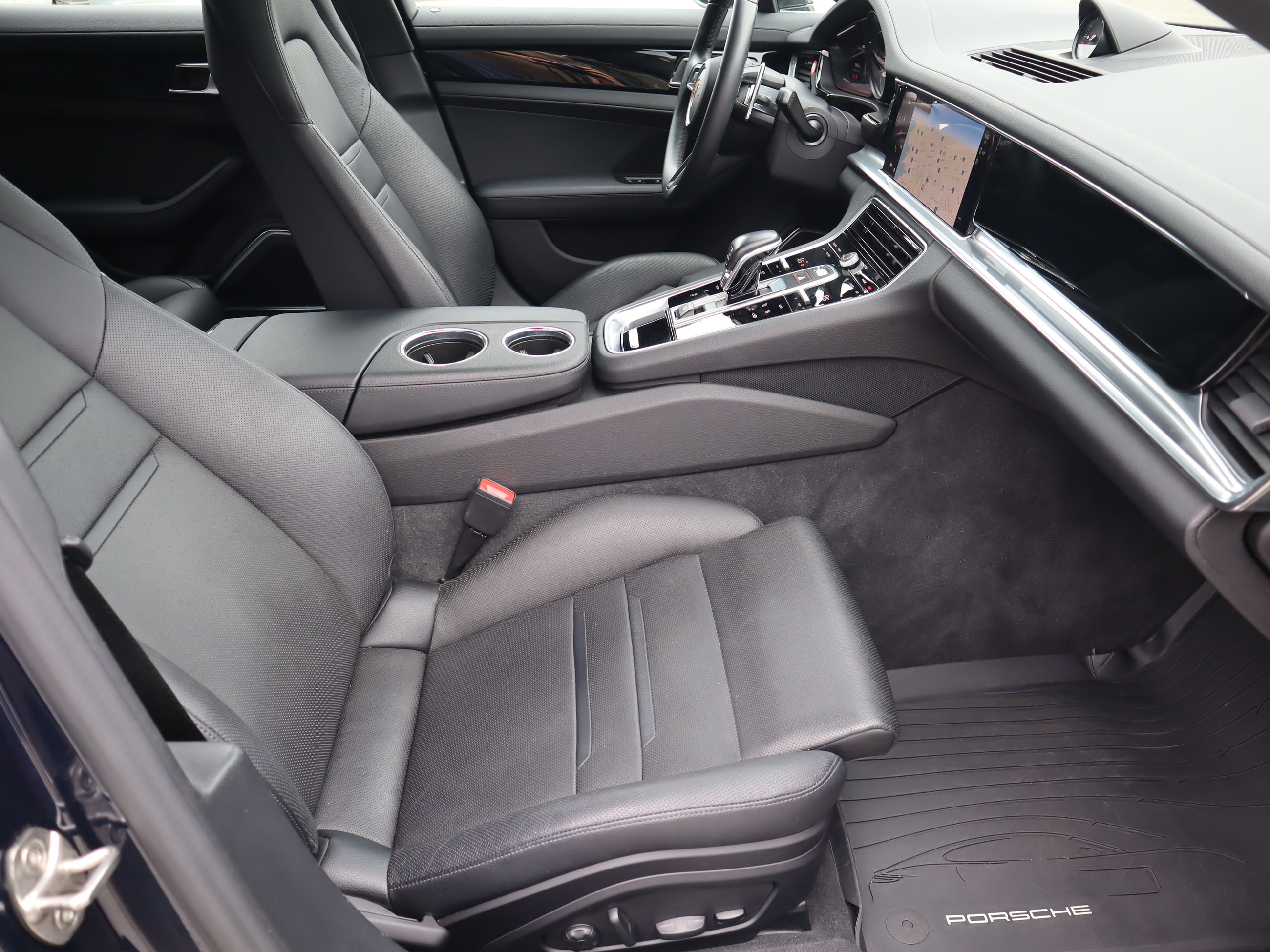 Porsche Panamera  2022 à Vancouver, Colombie-Britannique