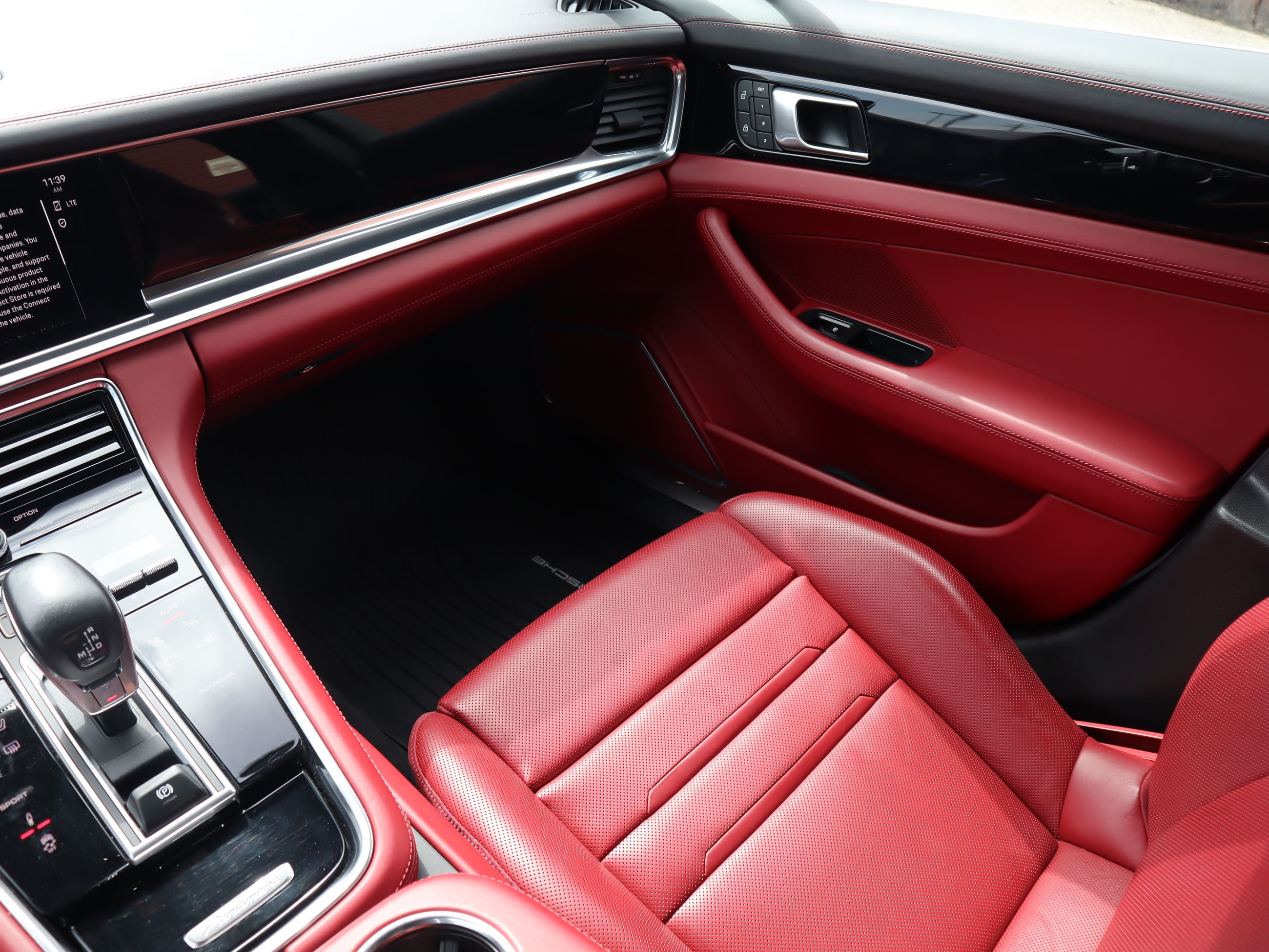 2023 Porsche Panamera in Vancouver, British Columbia