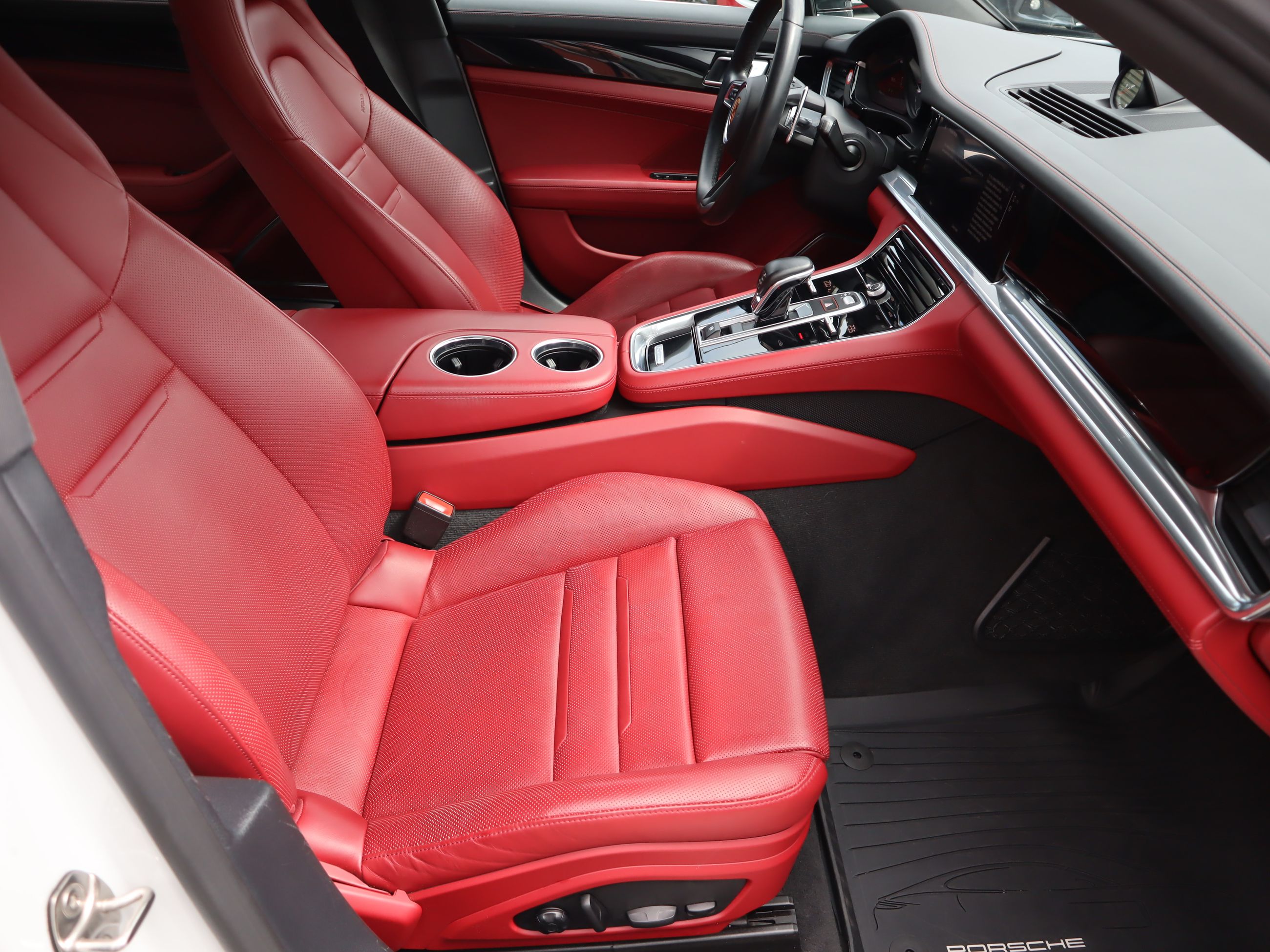 2023 Porsche Panamera in Vancouver, British Columbia
