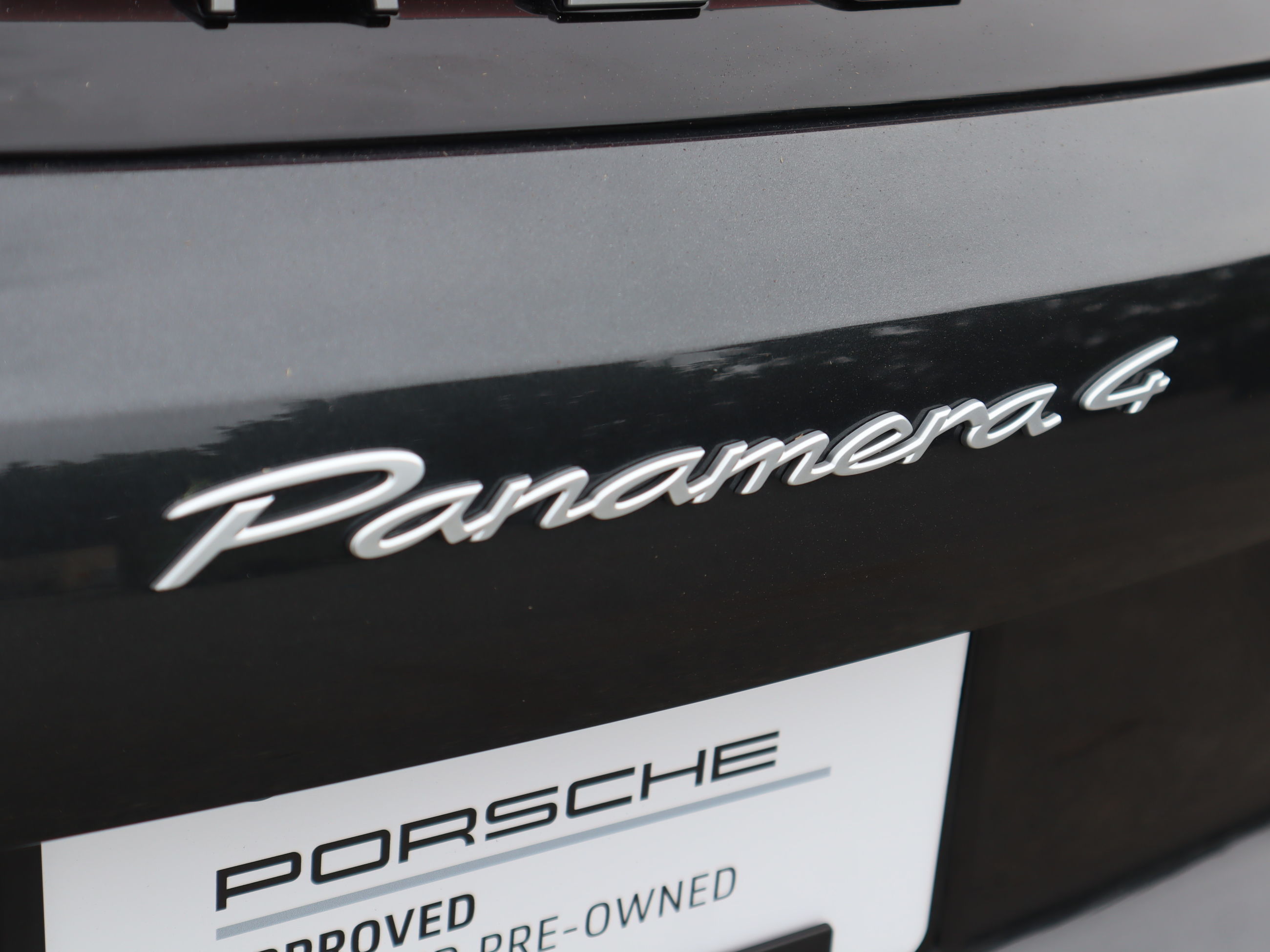 Porsche Panamera  2024 à Vancouver, Colombie-Britannique