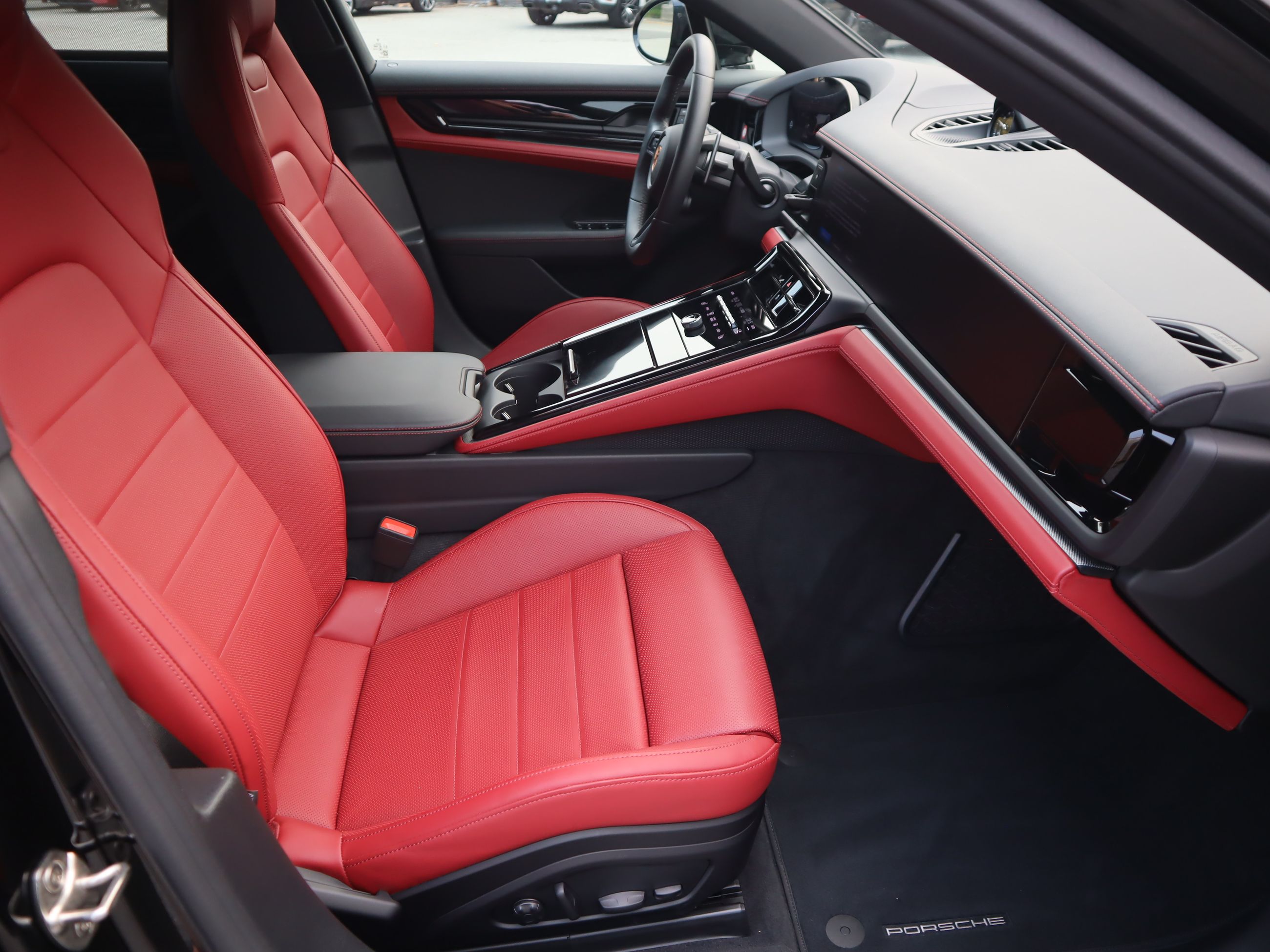 Porsche Panamera  2025 à Vancouver, Colombie-Britannique