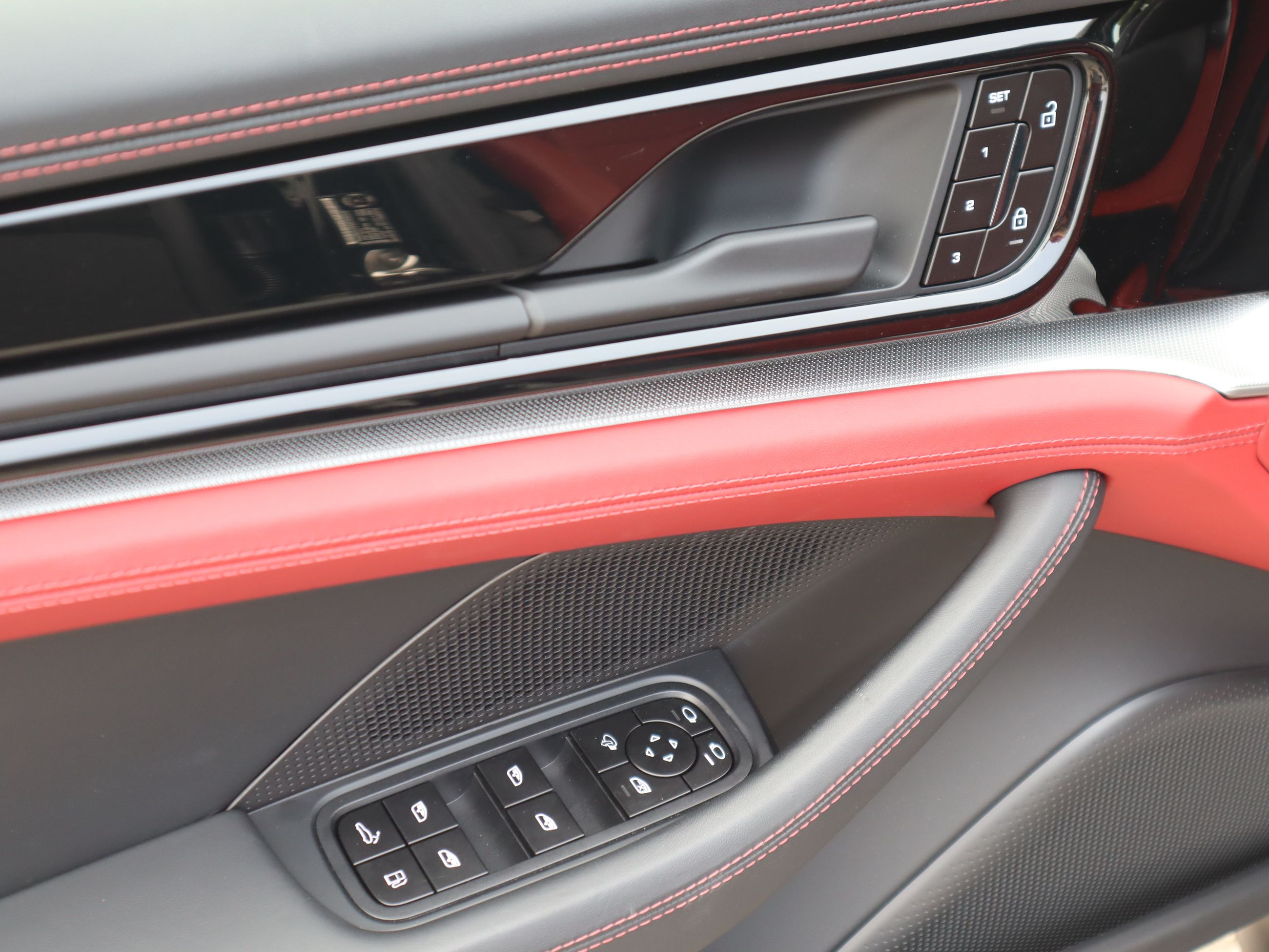 Porsche Panamera  2025 à Vancouver, Colombie-Britannique