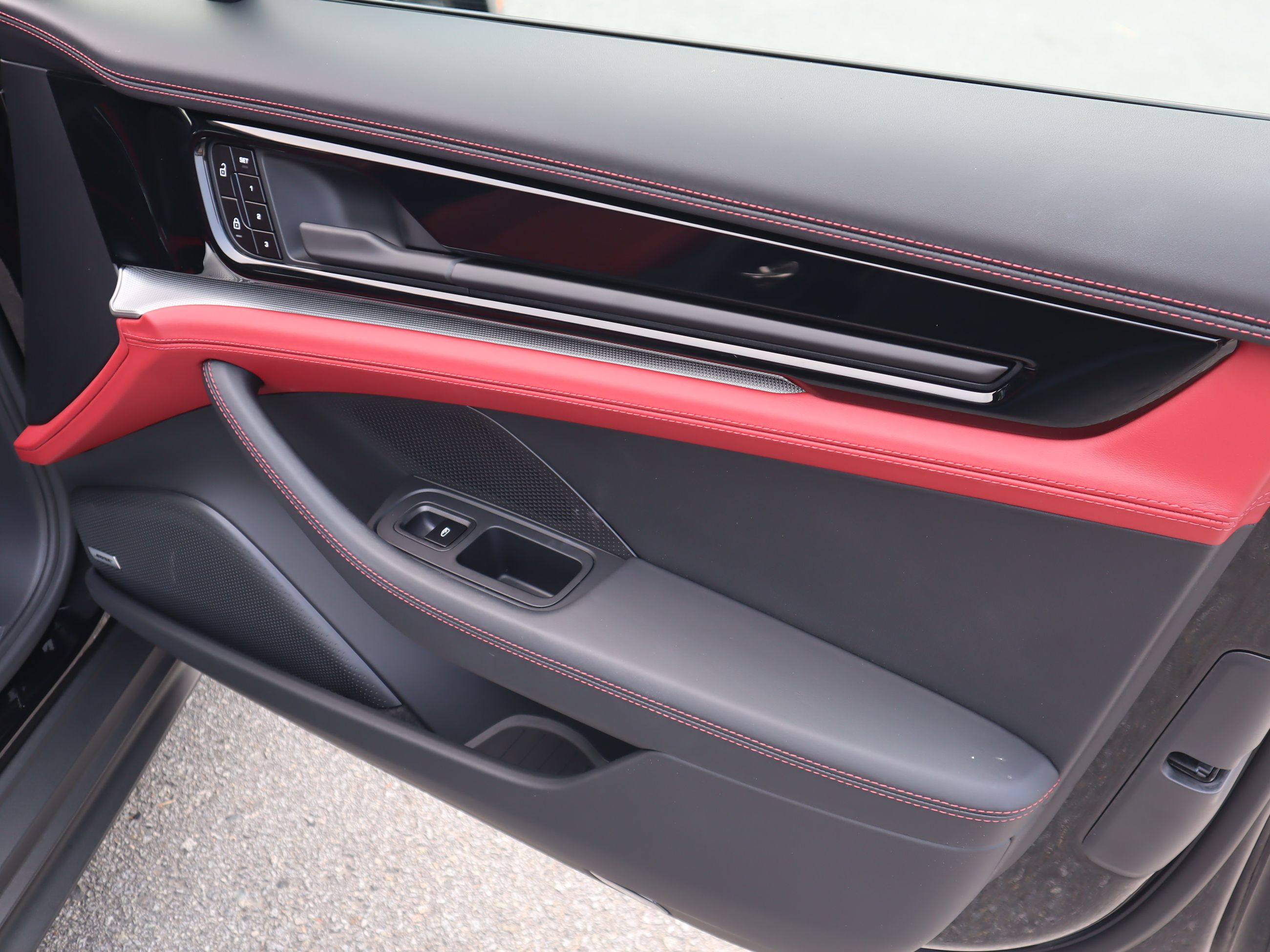 Porsche Panamera  2025 à Vancouver, Colombie-Britannique