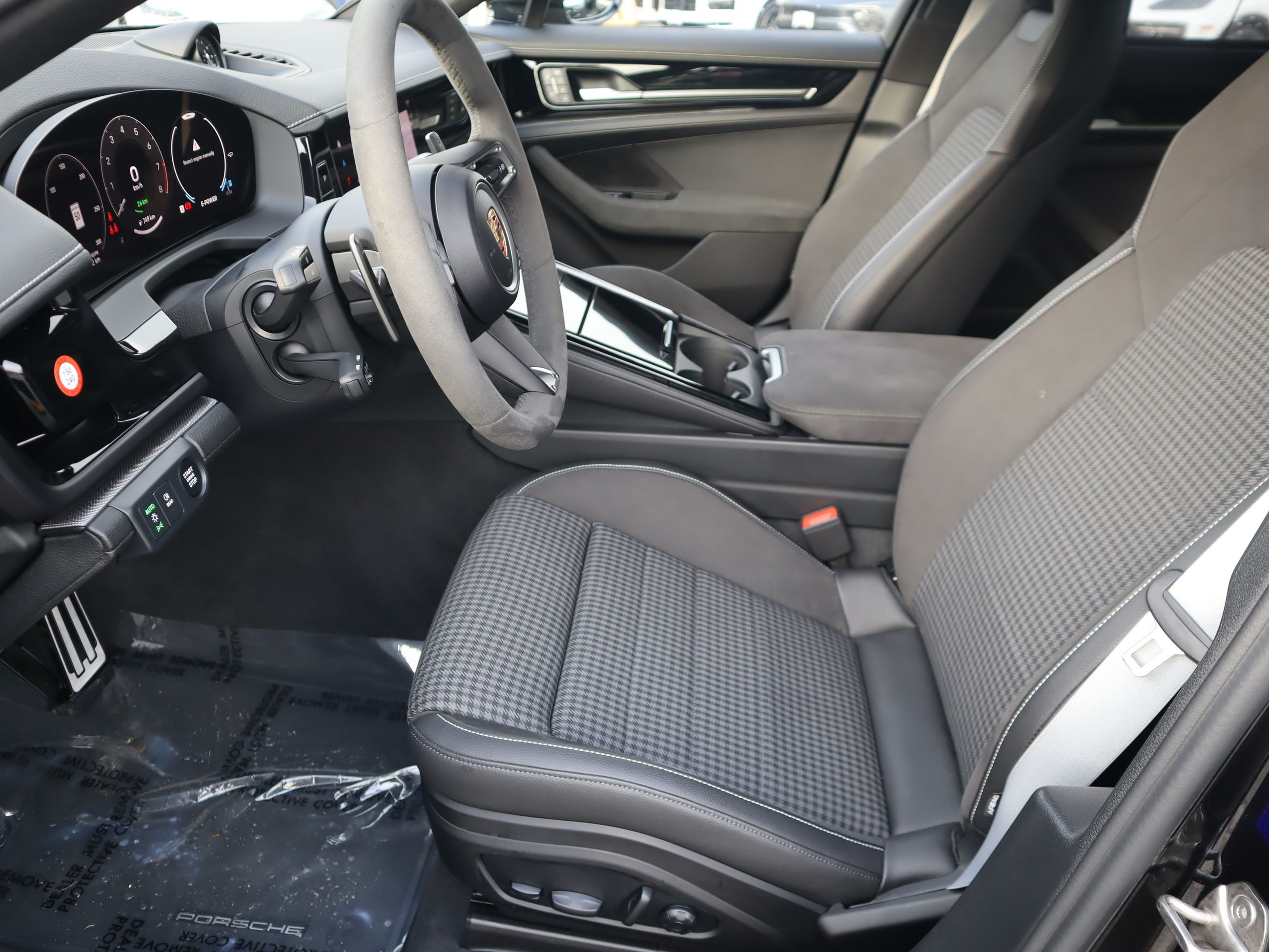 2025 Porsche Panamera in Vancouver, British Columbia