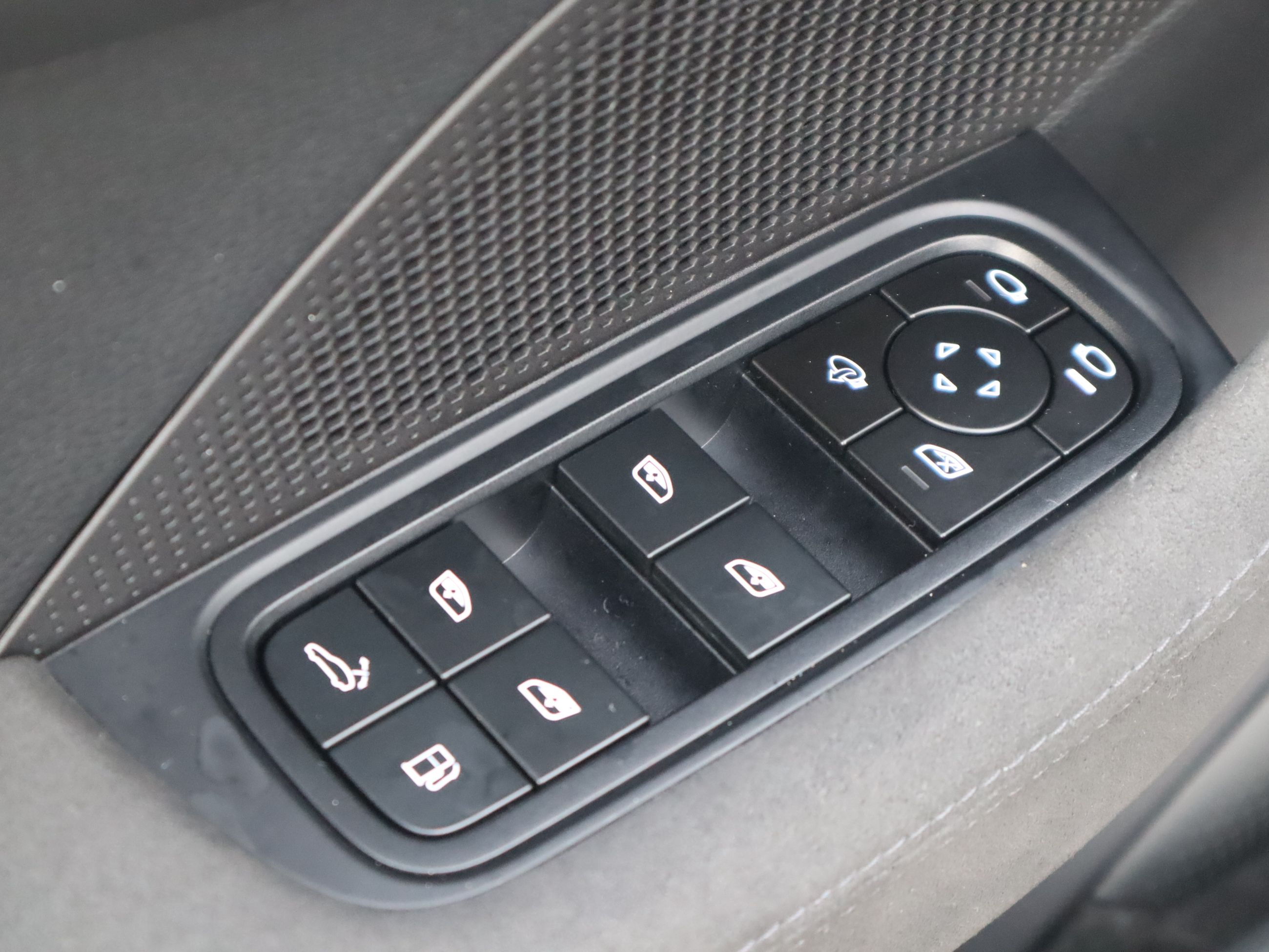 2025 Porsche Panamera in Vancouver, British Columbia