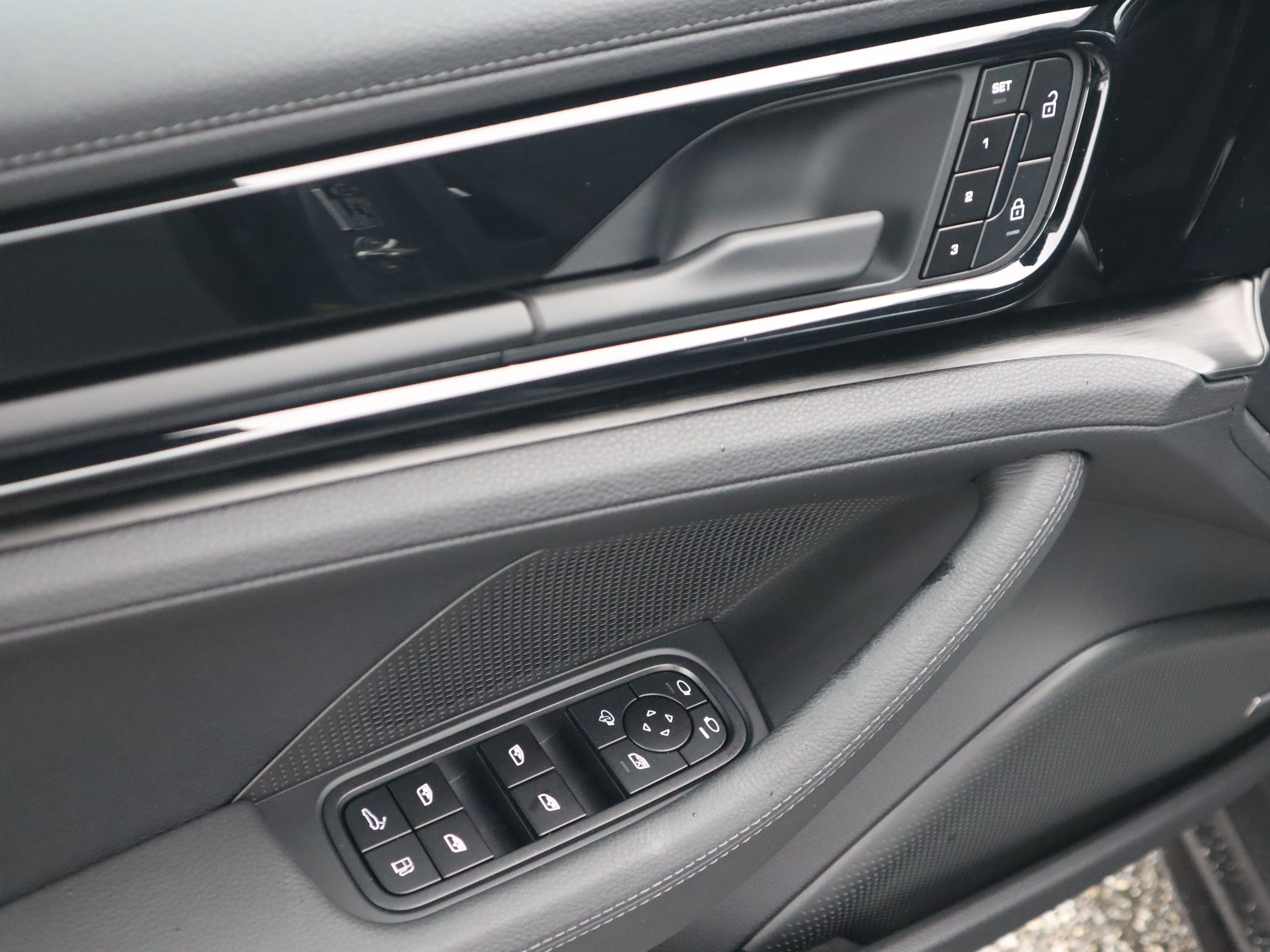 Porsche Panamera  2025 à Vancouver, Colombie-Britannique