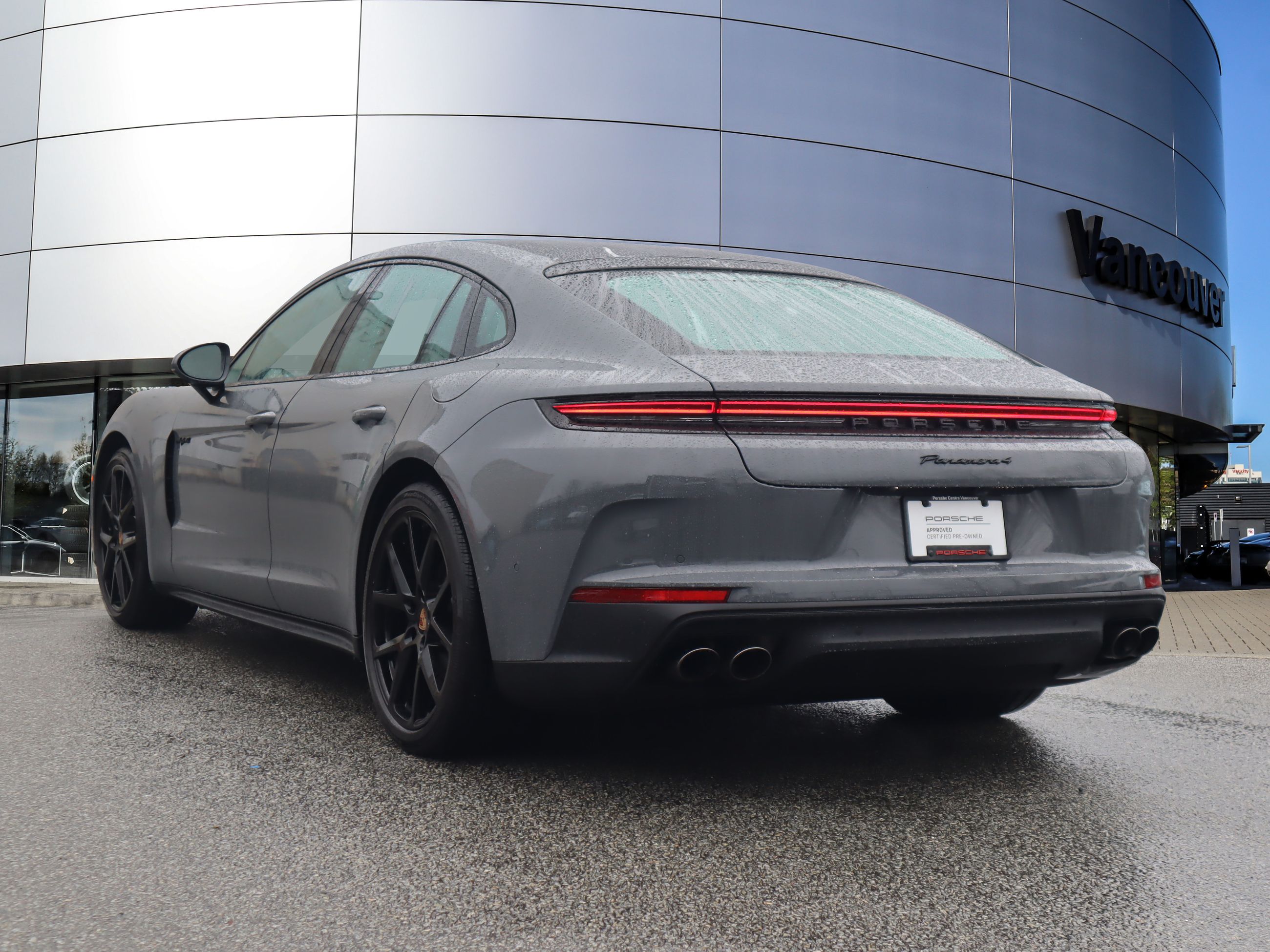 Porsche Panamera  2025 à Vancouver, Colombie-Britannique