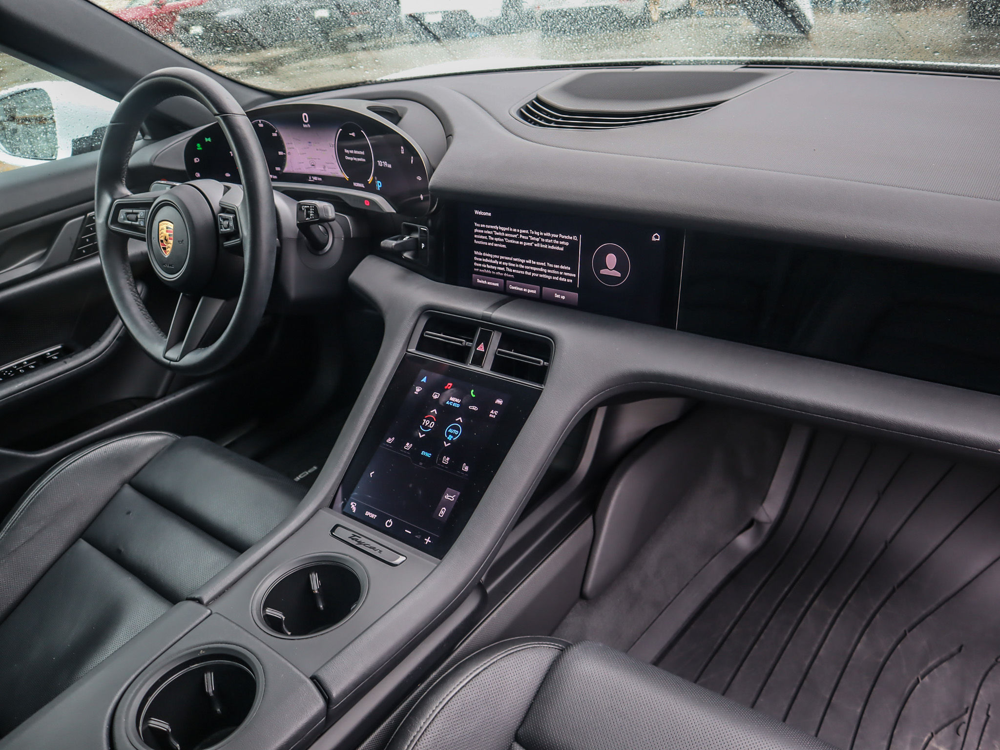 Porsche Taycan  2020 à Vancouver, Colombie-Britannique