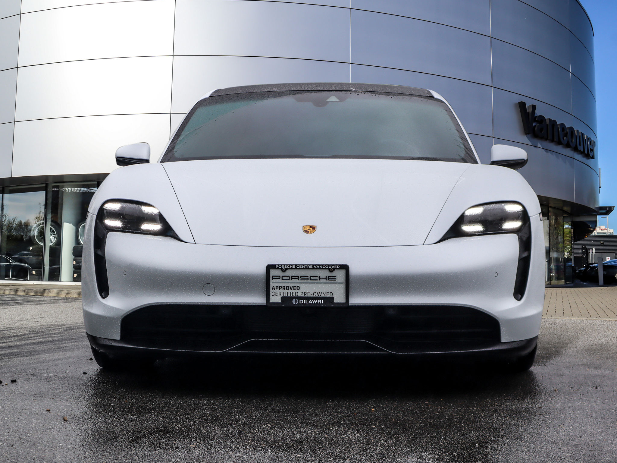 Porsche Taycan  2020 à Vancouver, Colombie-Britannique