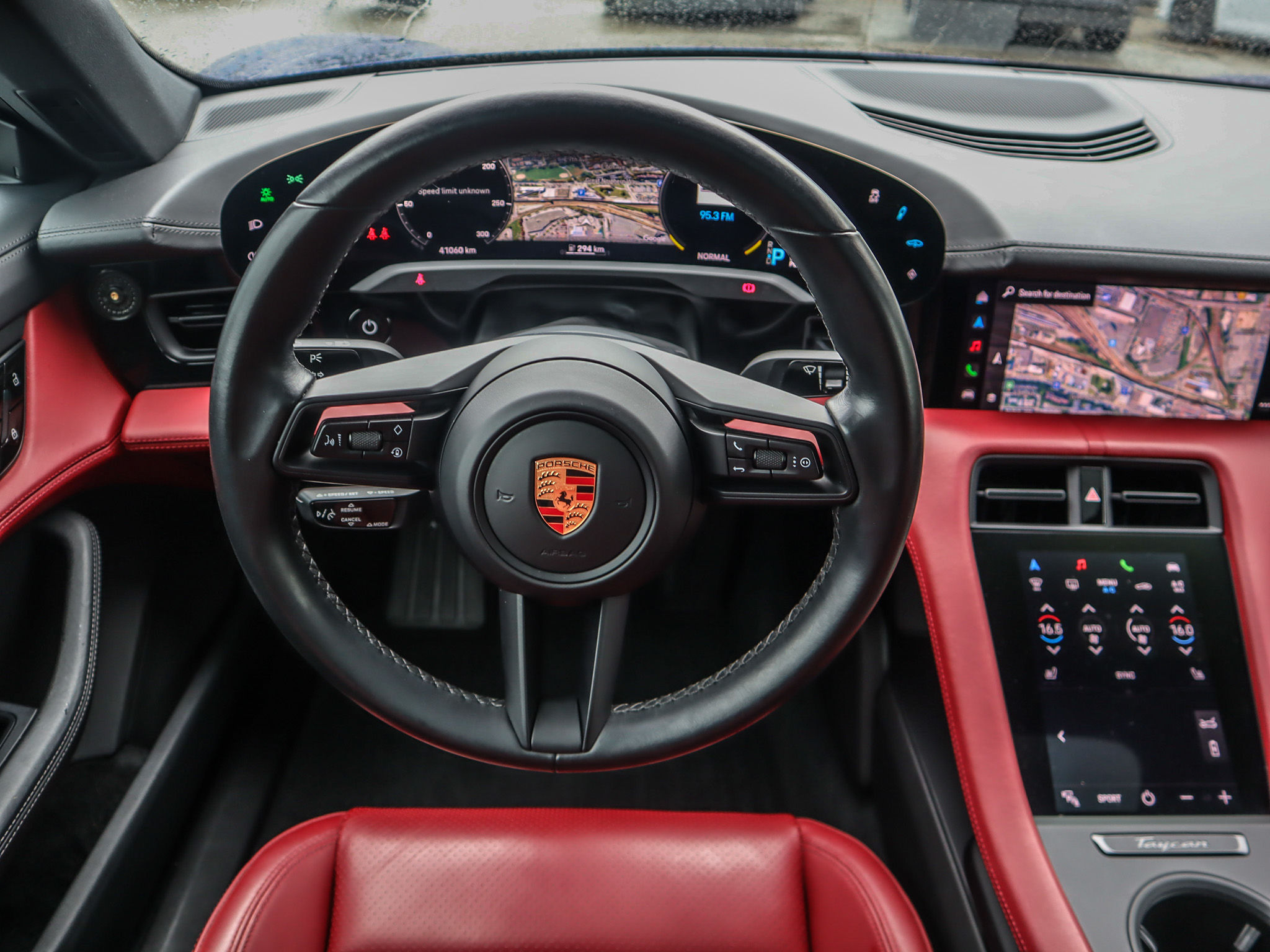 Porsche Taycan  2020 à Vancouver, Colombie-Britannique