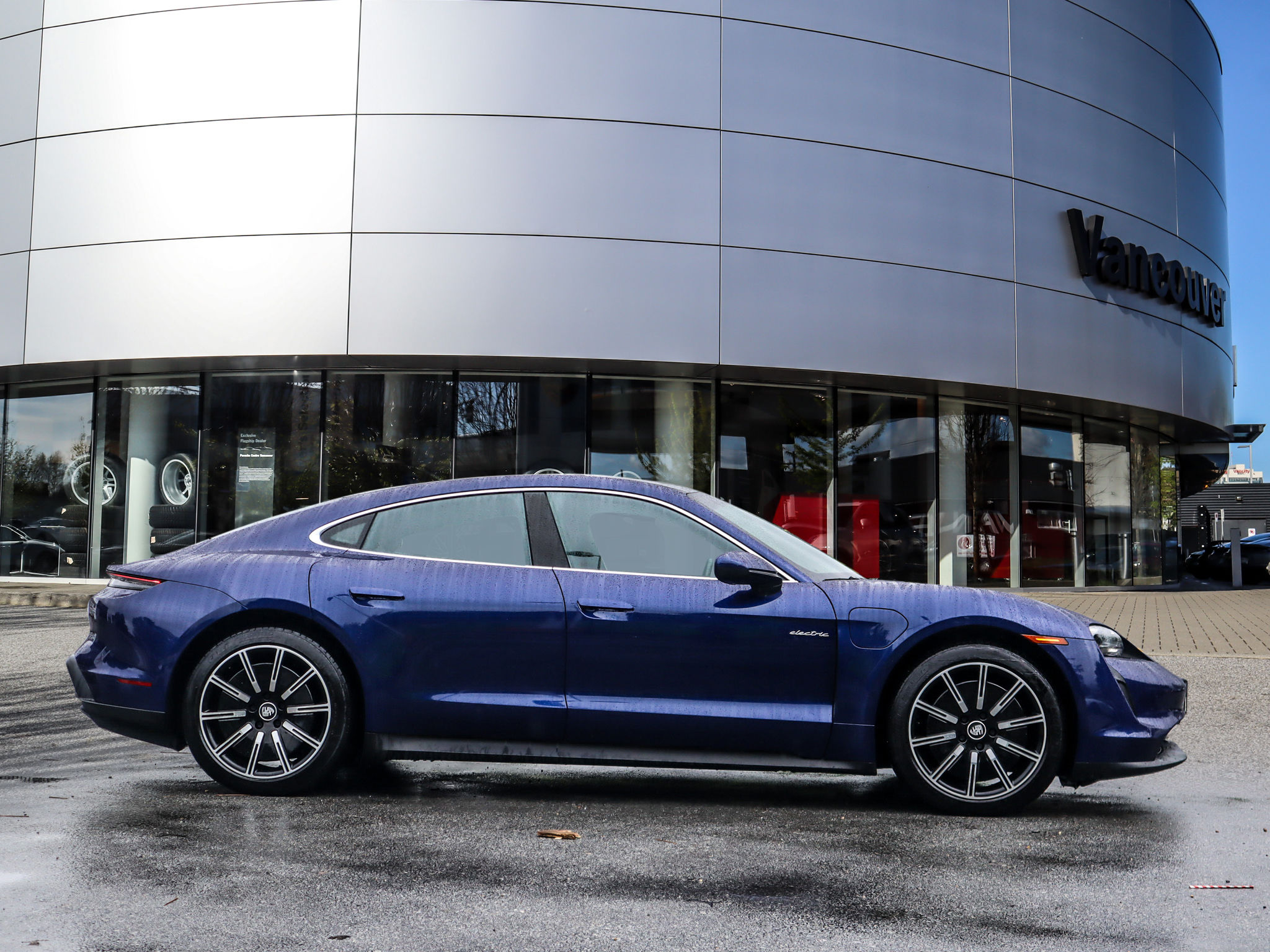 Porsche Taycan  2020 à Vancouver, Colombie-Britannique