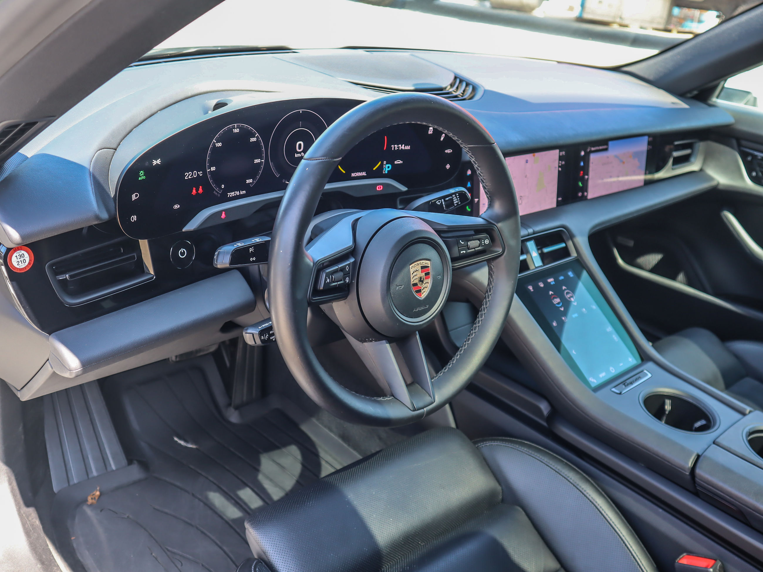 Porsche Taycan  2020 à Vancouver, Colombie-Britannique