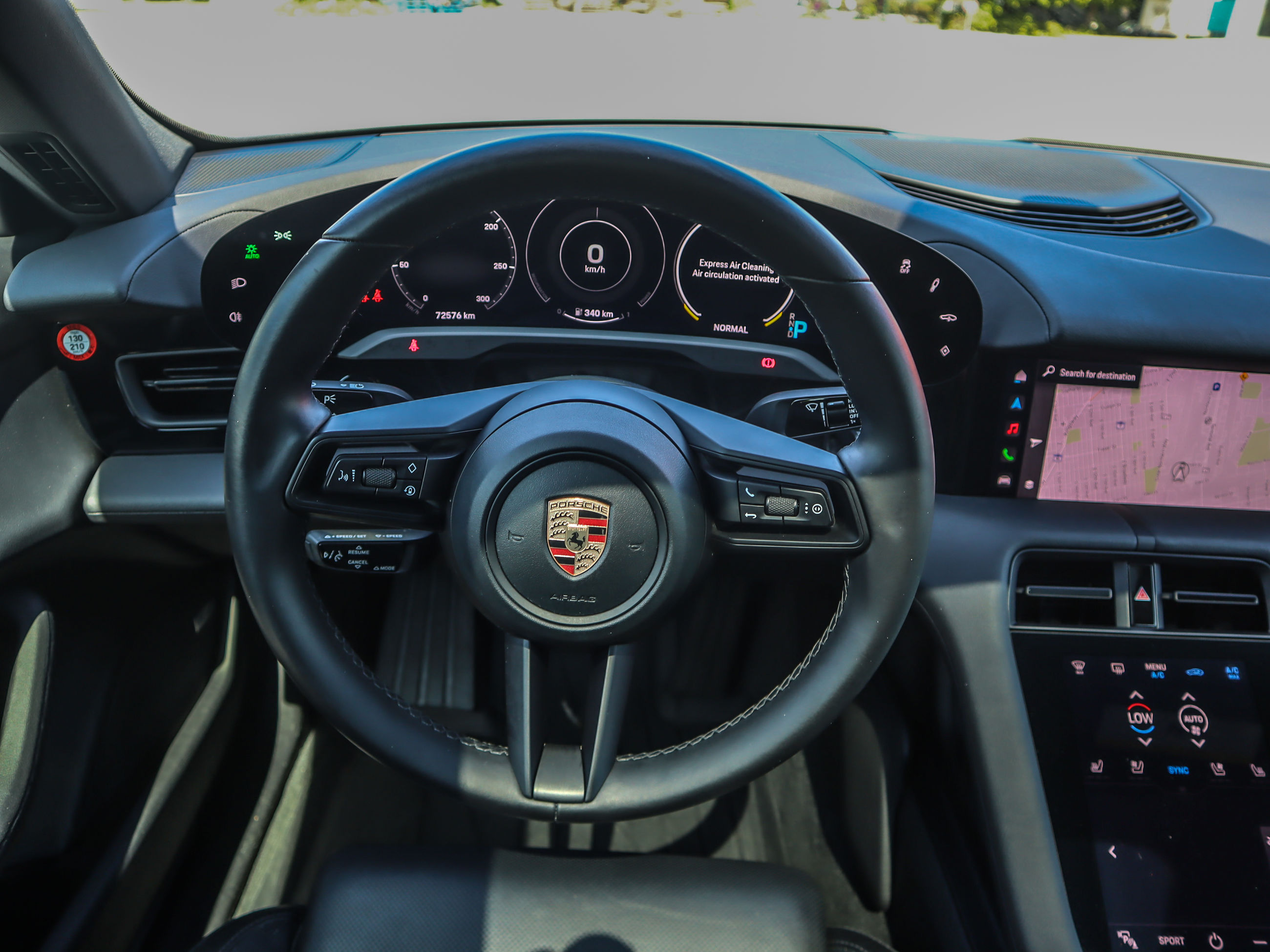 Porsche Taycan  2020 à Vancouver, Colombie-Britannique
