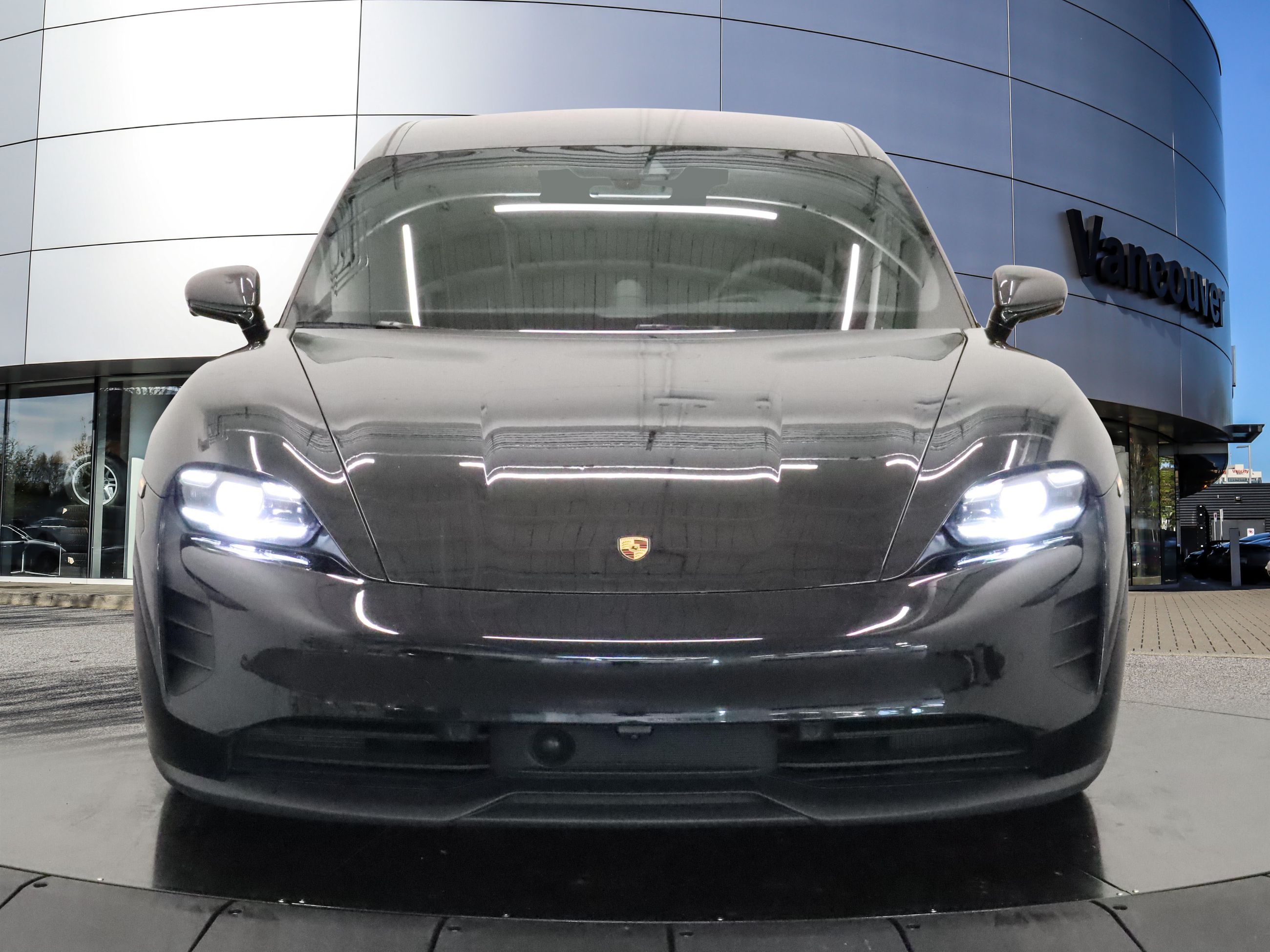 Porsche Taycan  2020 à Vancouver, Colombie-Britannique