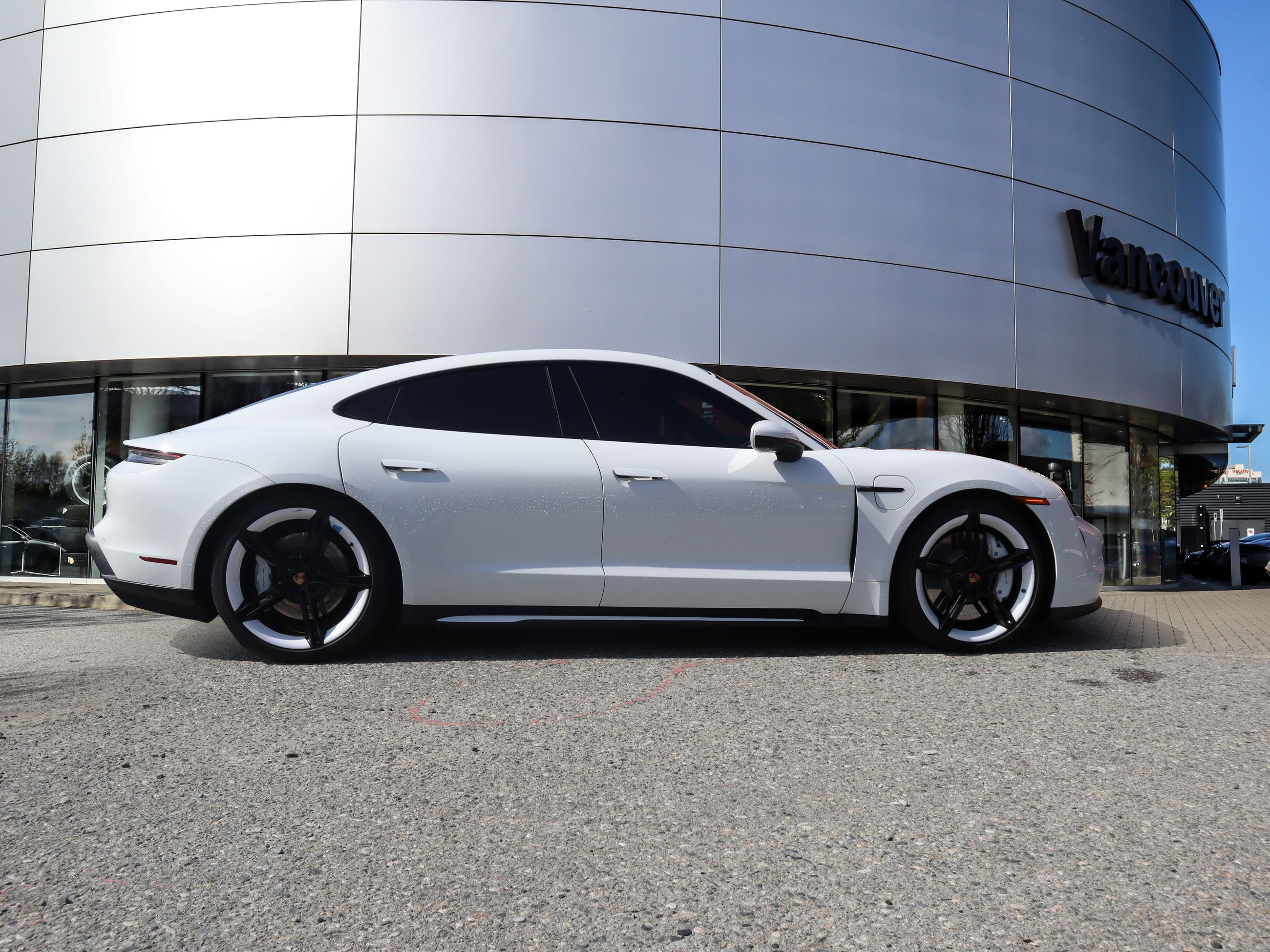 Porsche Taycan  2021 à Vancouver, Colombie-Britannique