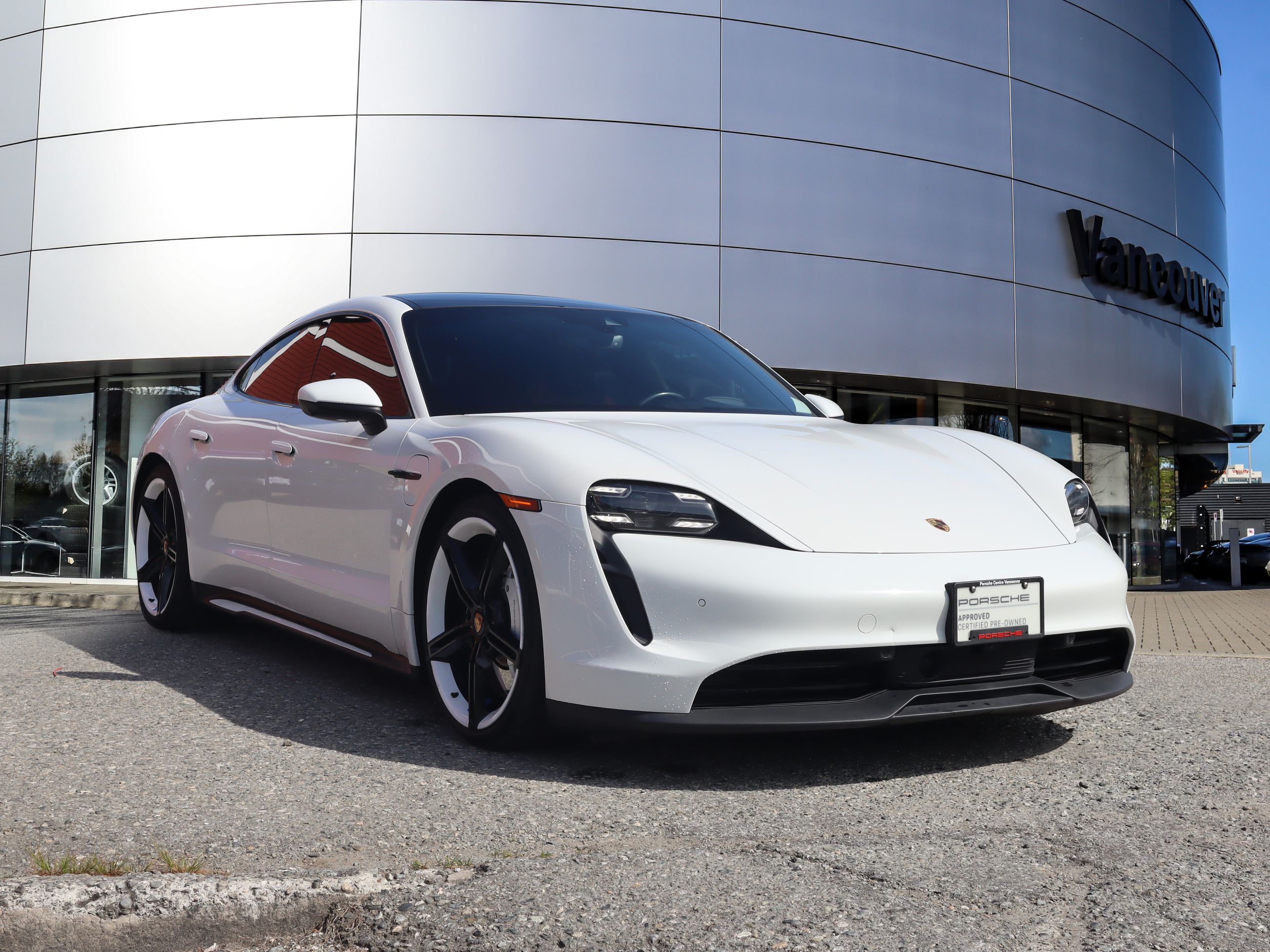 Porsche Taycan  2021 à Vancouver, Colombie-Britannique