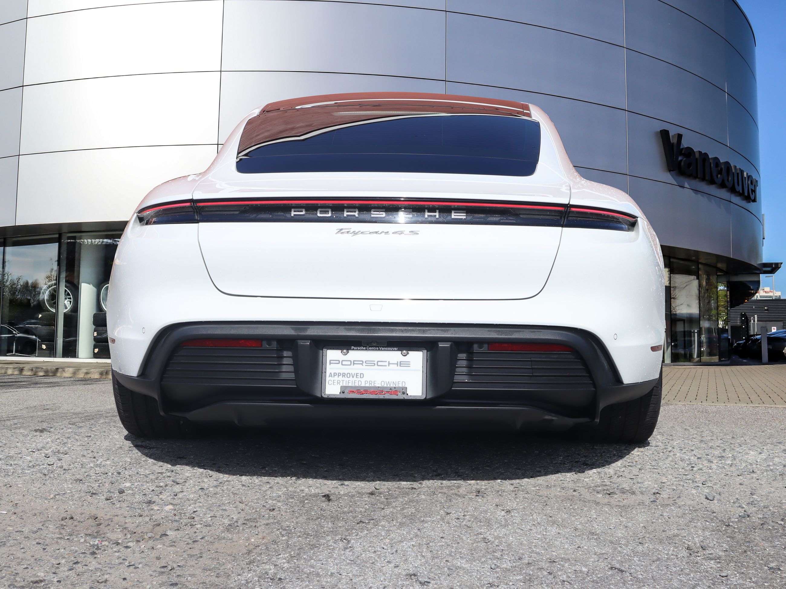 Porsche Taycan  2021 à Vancouver, Colombie-Britannique