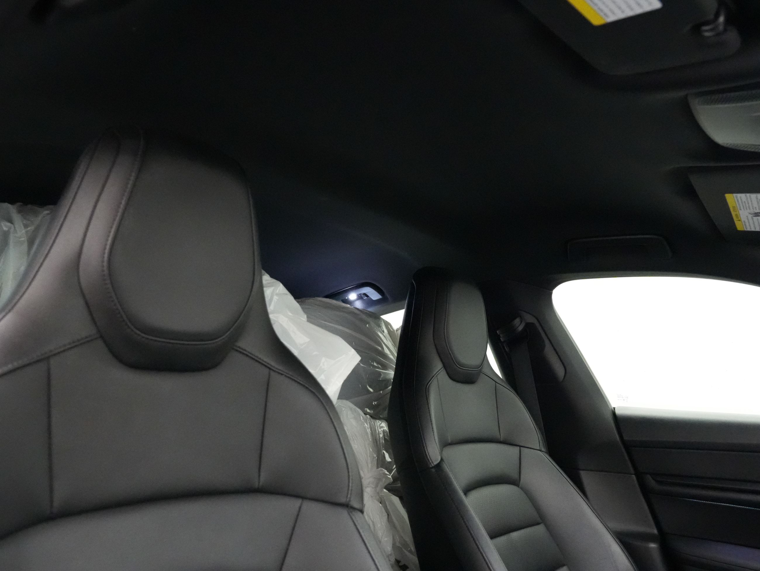 Porsche Taycan  2021 à Vancouver, Colombie-Britannique