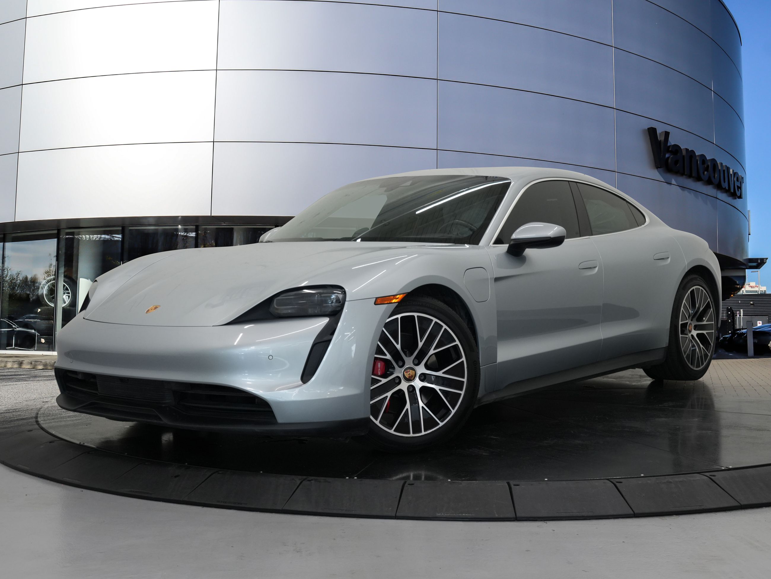Porsche Taycan  2021 à Vancouver, Colombie-Britannique