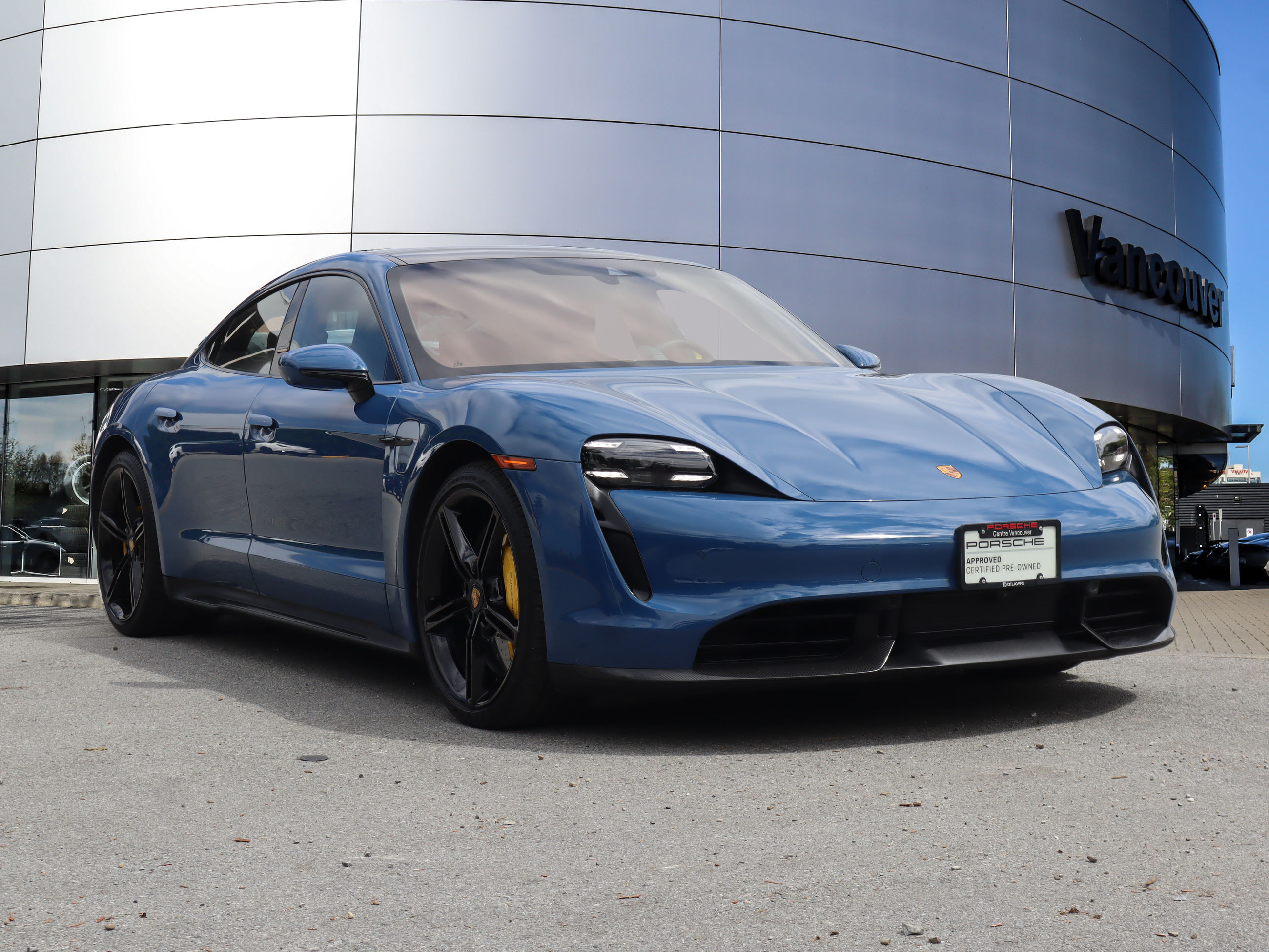Porsche Taycan  2022 à Vancouver, Colombie-Britannique