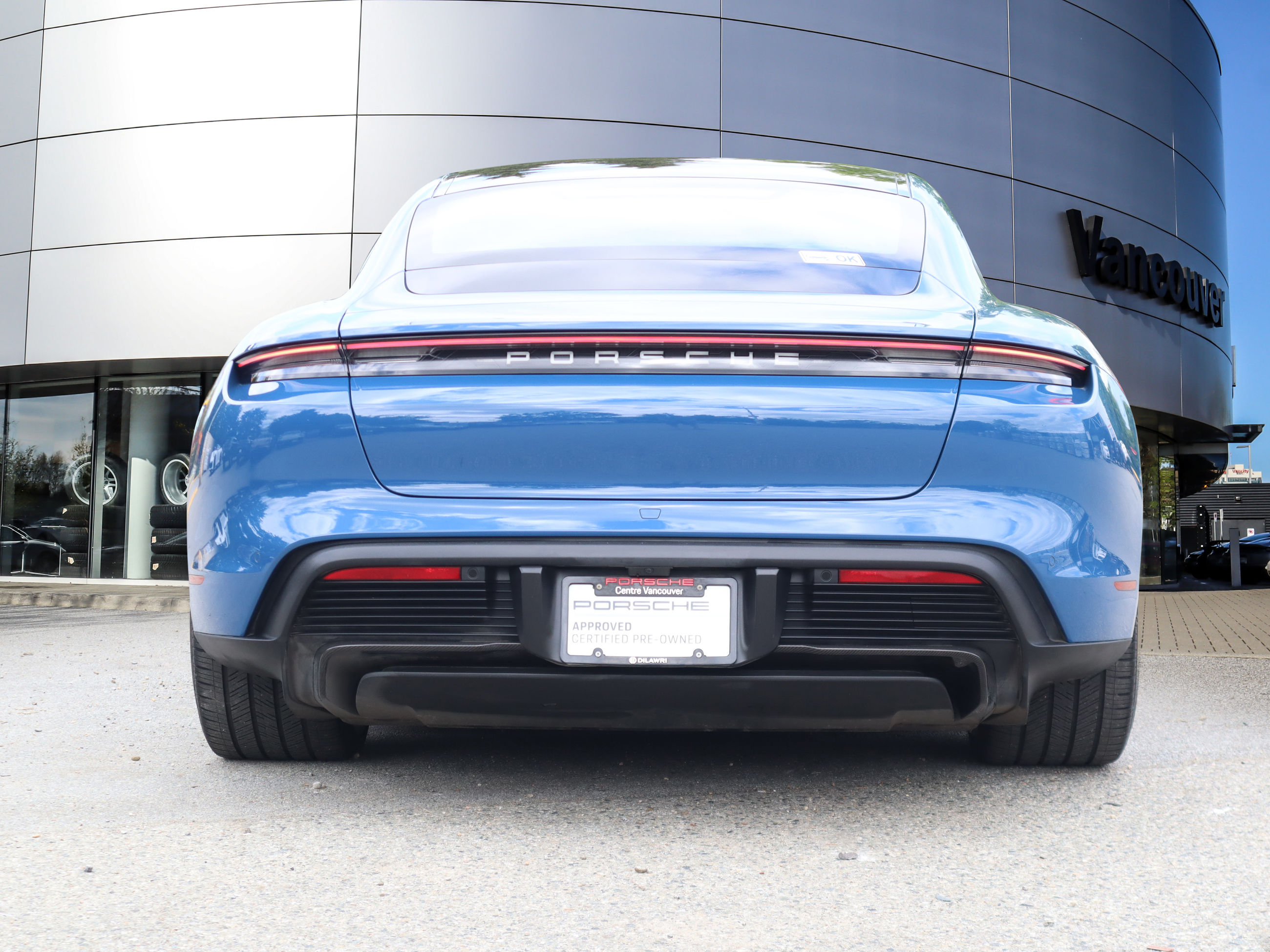 Porsche Taycan  2022 à Vancouver, Colombie-Britannique