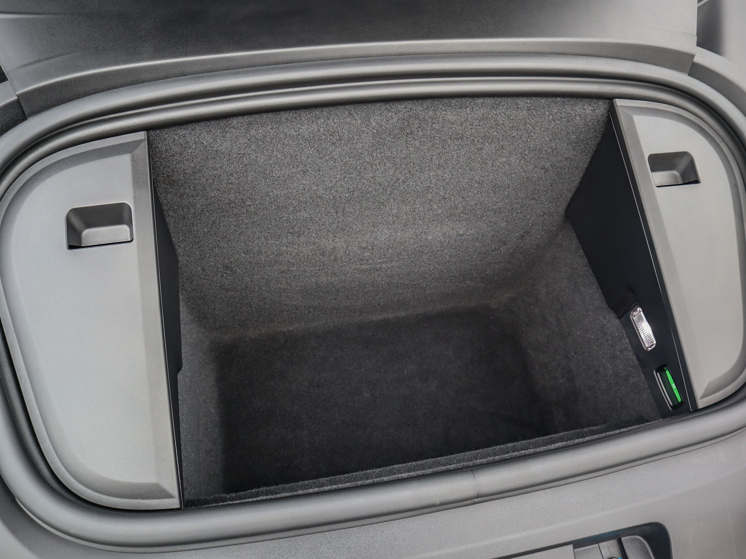 Porsche Taycan  2022 à Vancouver, Colombie-Britannique