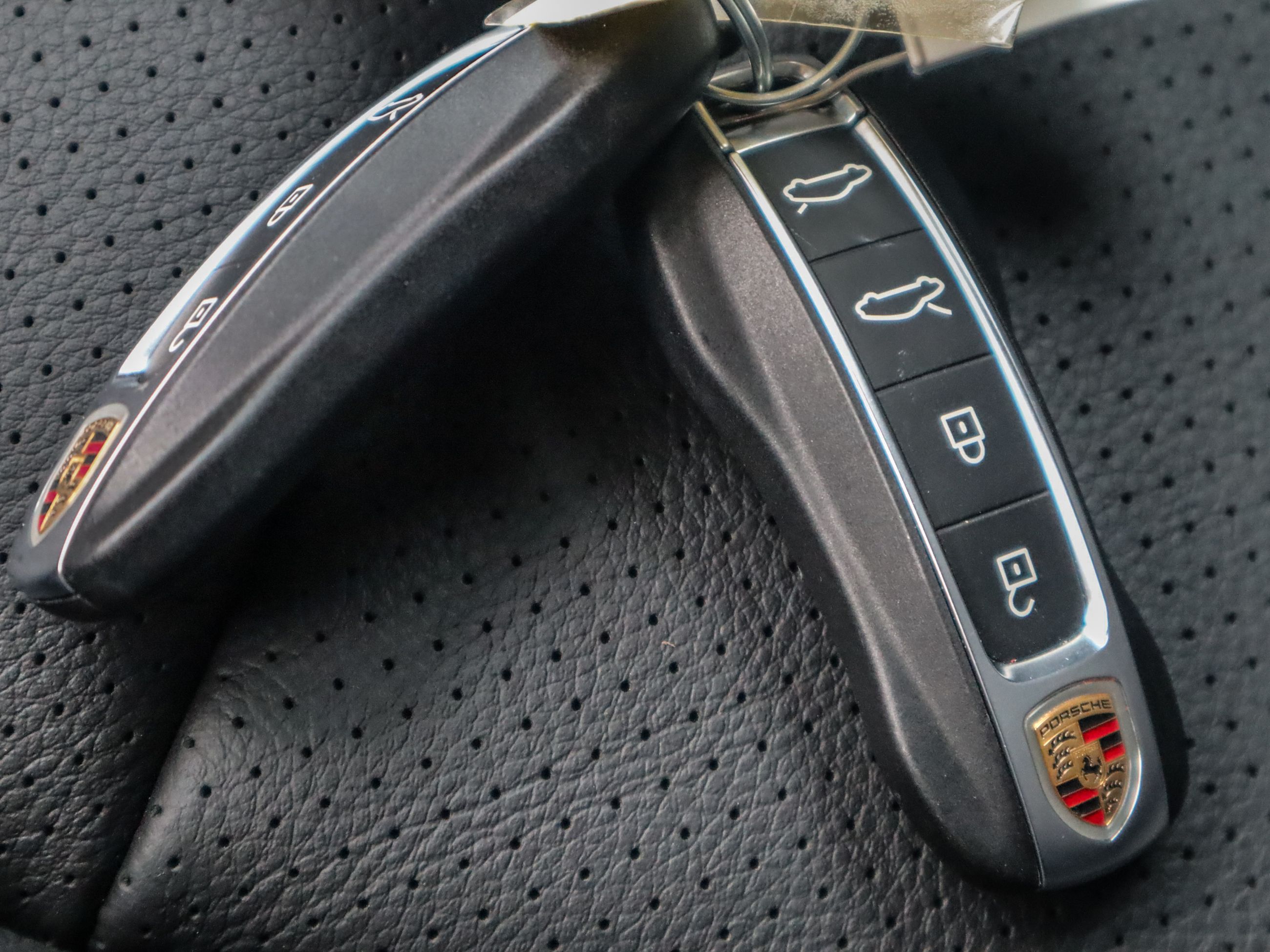 Porsche Taycan  2022 à Vancouver, Colombie-Britannique