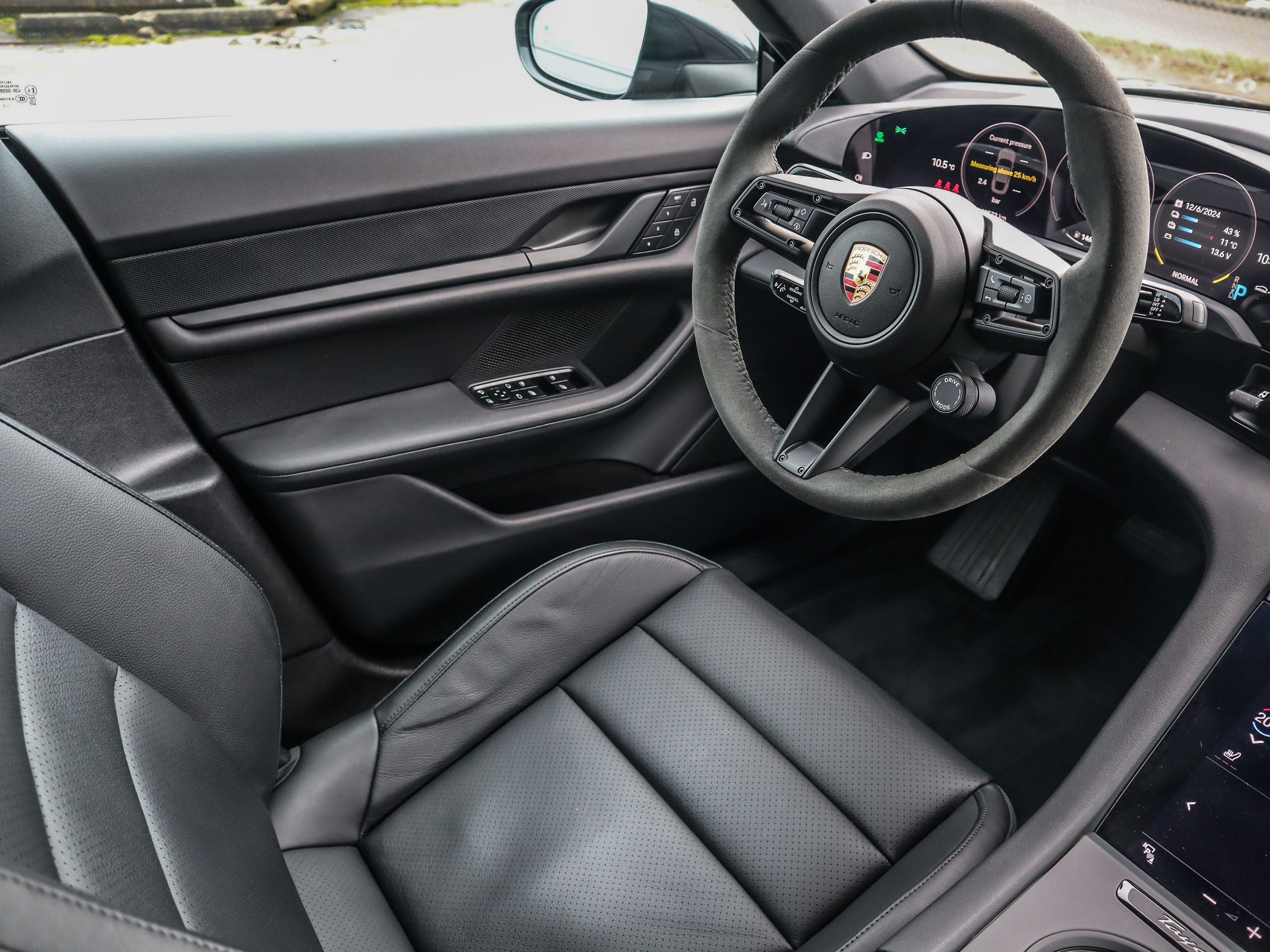 Porsche Taycan  2022 à Vancouver, Colombie-Britannique