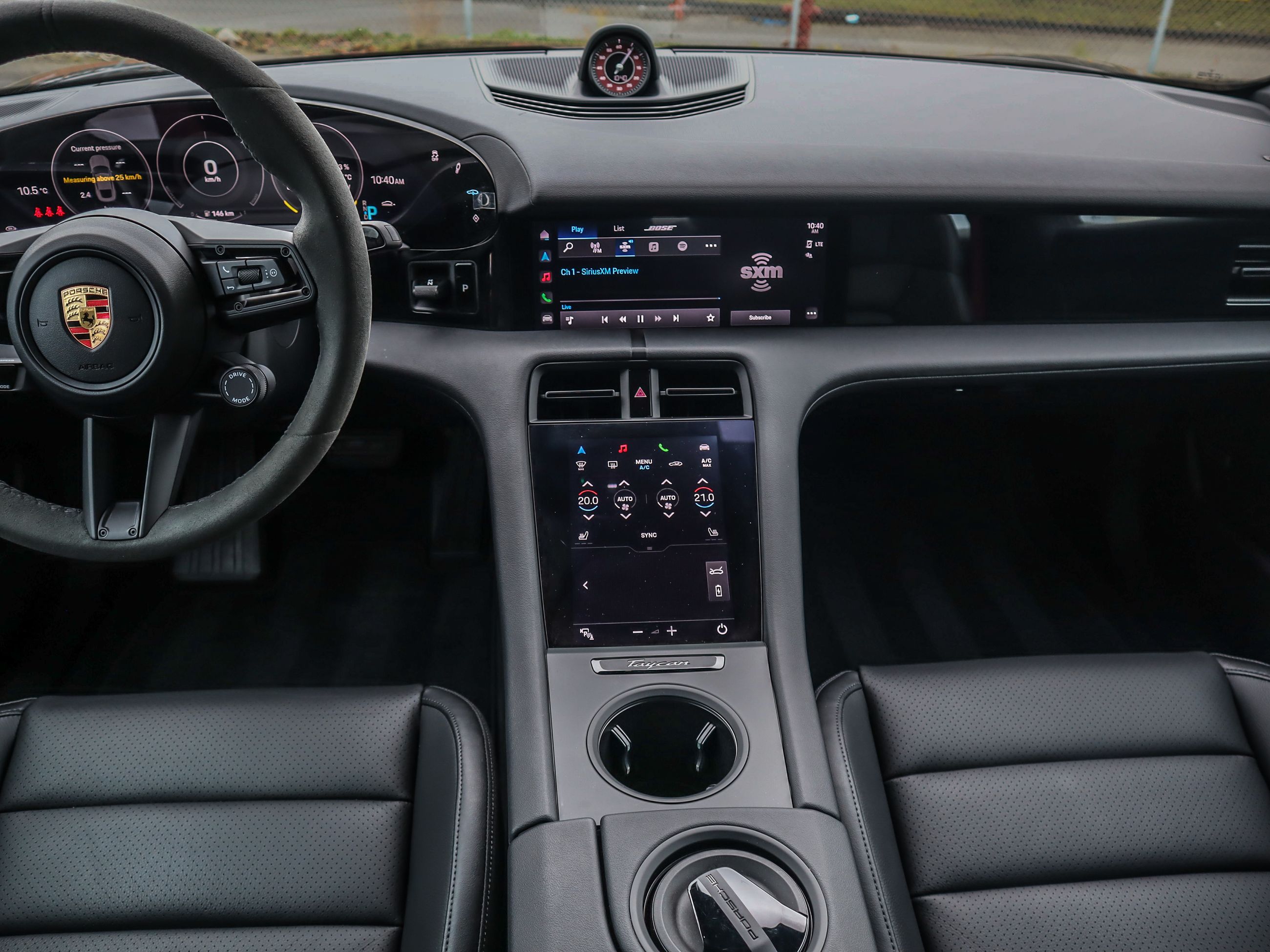 Porsche Taycan  2022 à Vancouver, Colombie-Britannique